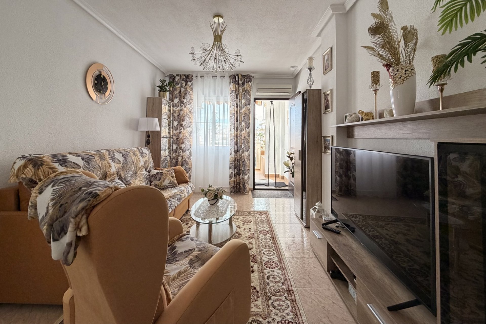 Revânzare - Apartament -
Torrevieja - Urb. Calas Blancas III