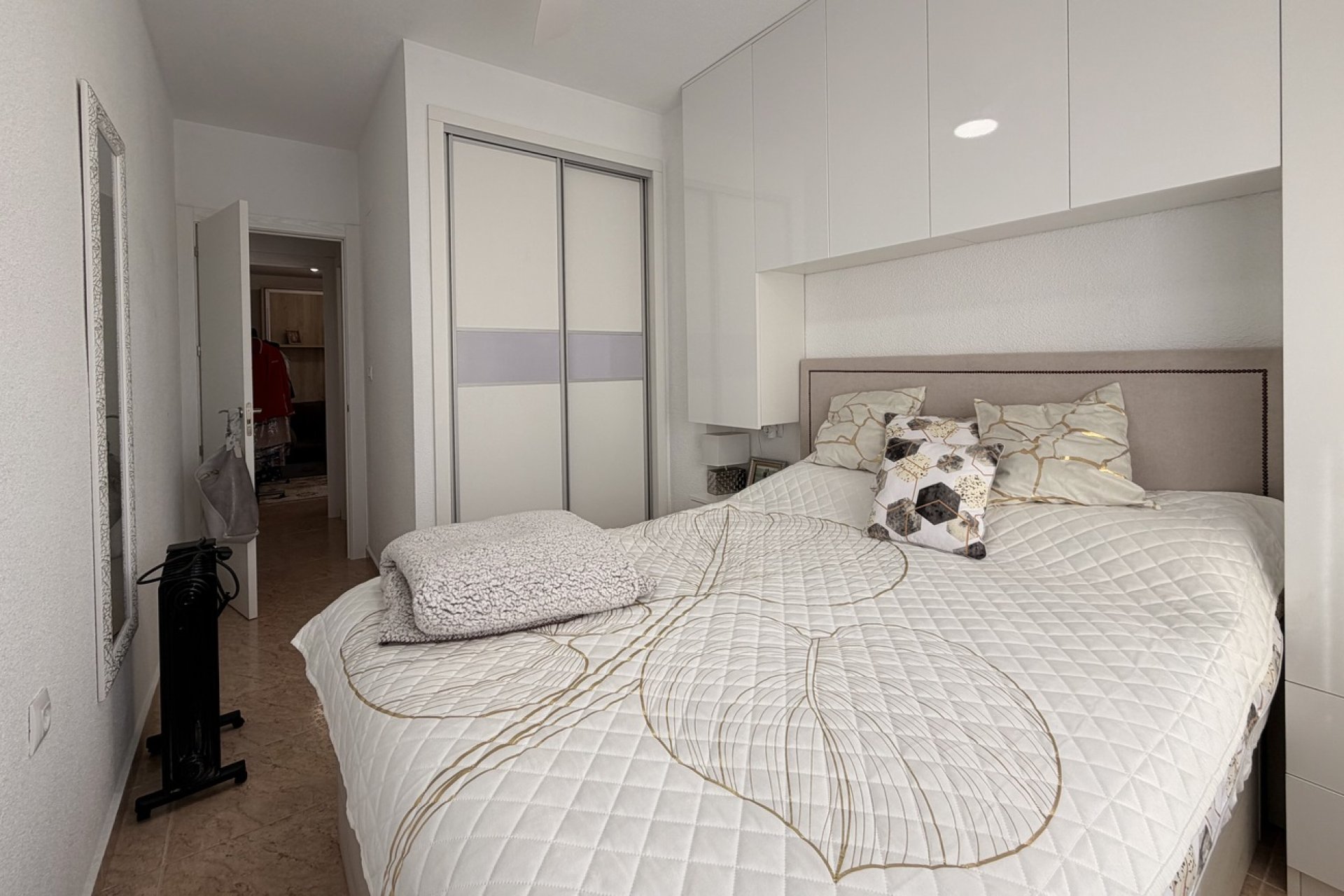 Revânzare - Apartament -
Torrevieja - Urb. Calas Blancas III