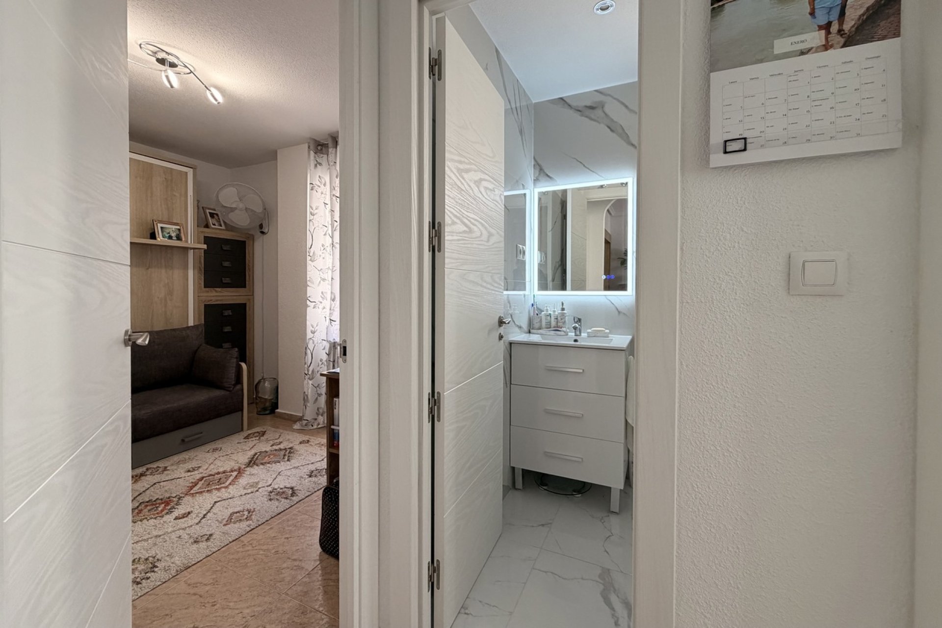 Revânzare - Apartament -
Torrevieja - Urb. Calas Blancas III