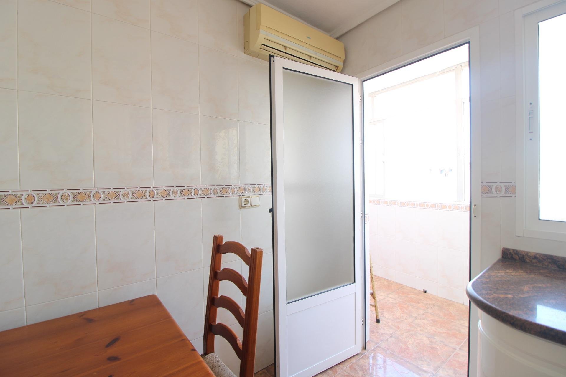 Revânzare - Apartament -
Torrevieja
