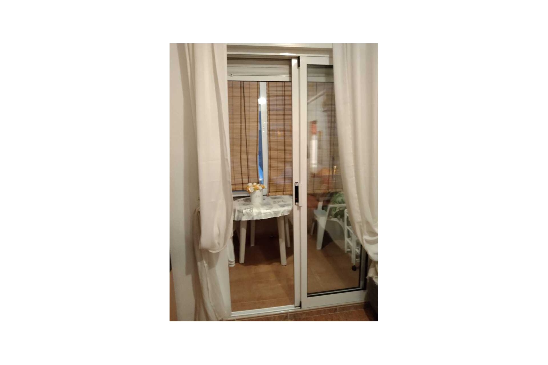 Revânzare - Apartament -
Torrevieja