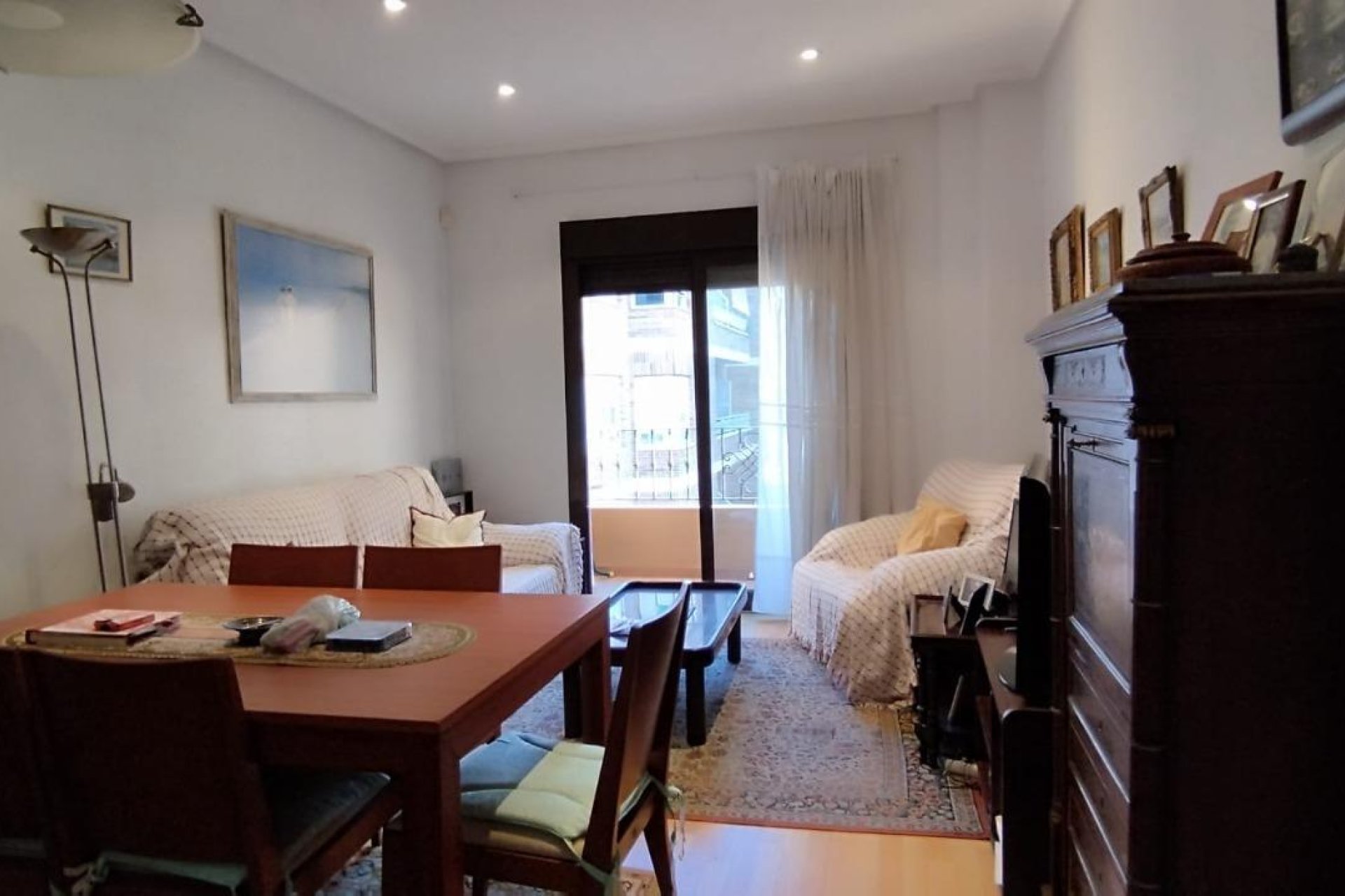 Revânzare - Apartament -
Torrevieja