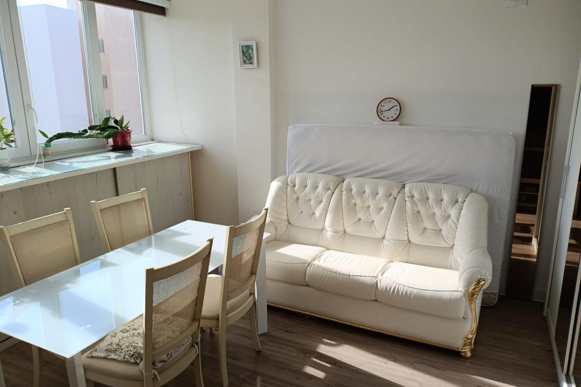 Revânzare - Apartament -
Torrevieja