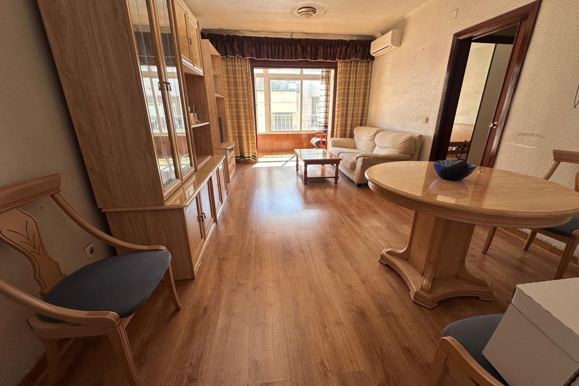 Revânzare - Apartament -
Torrevieja
