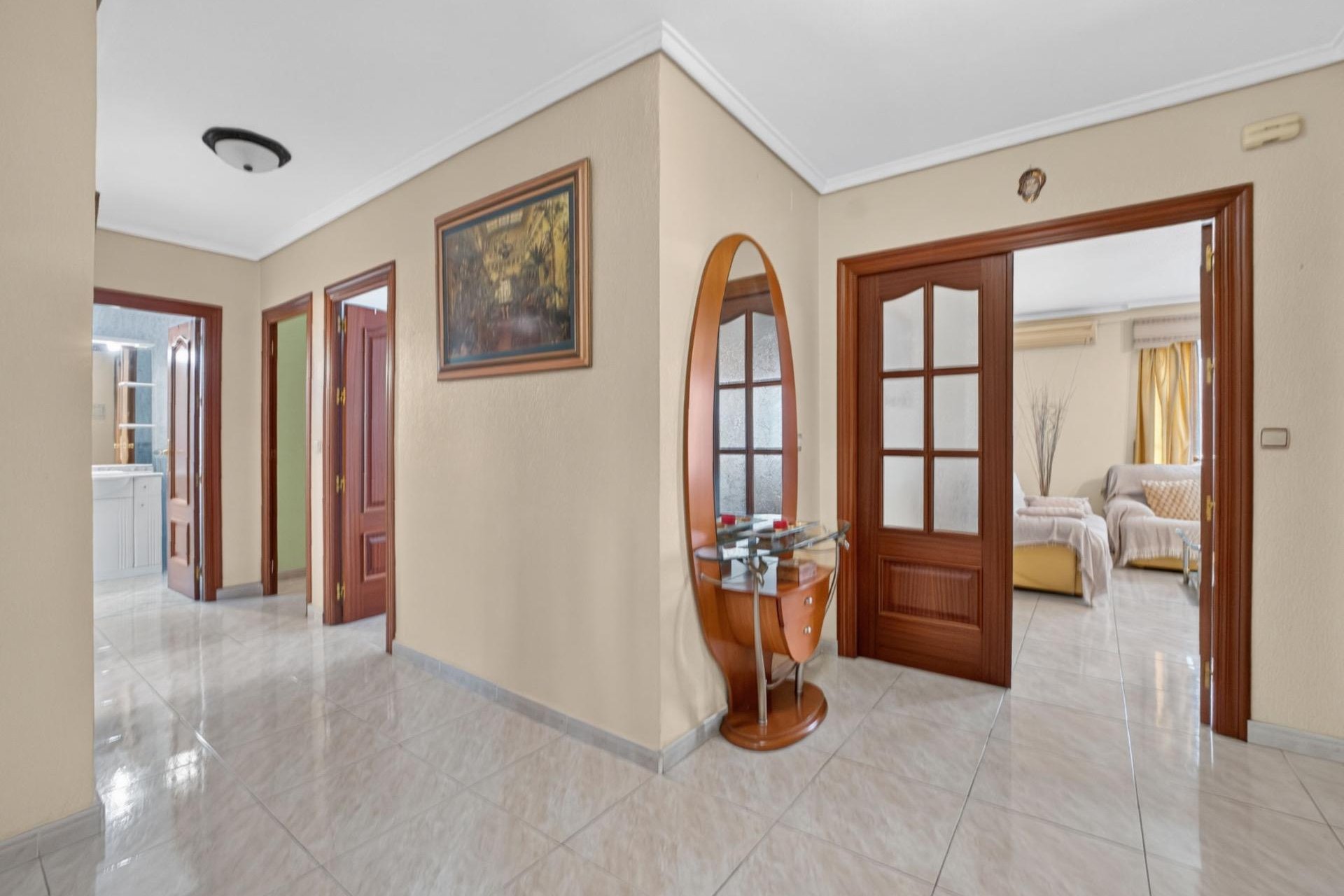 Revânzare - Apartament -
Torrevieja