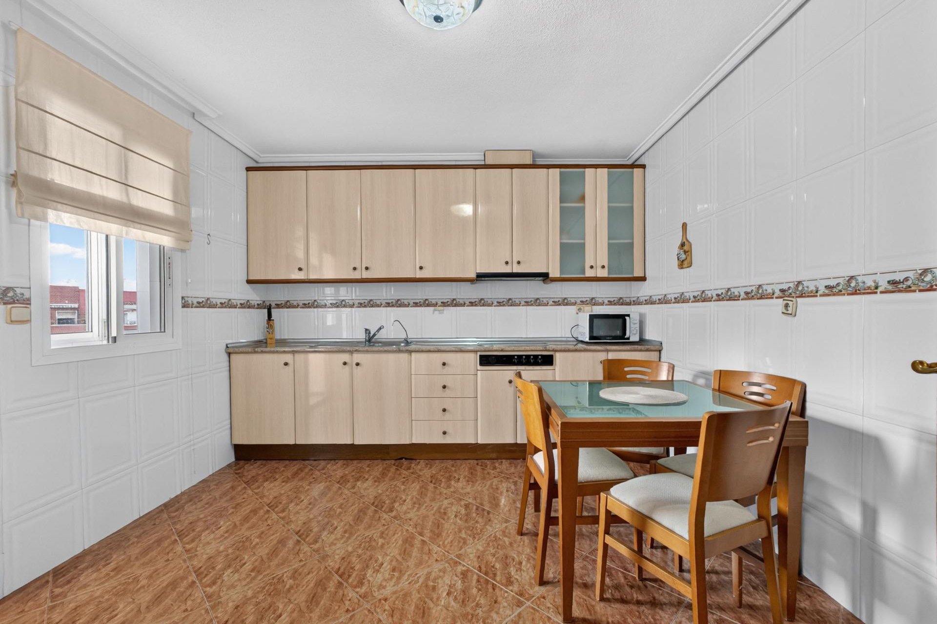 Revânzare - Apartament -
Torrevieja