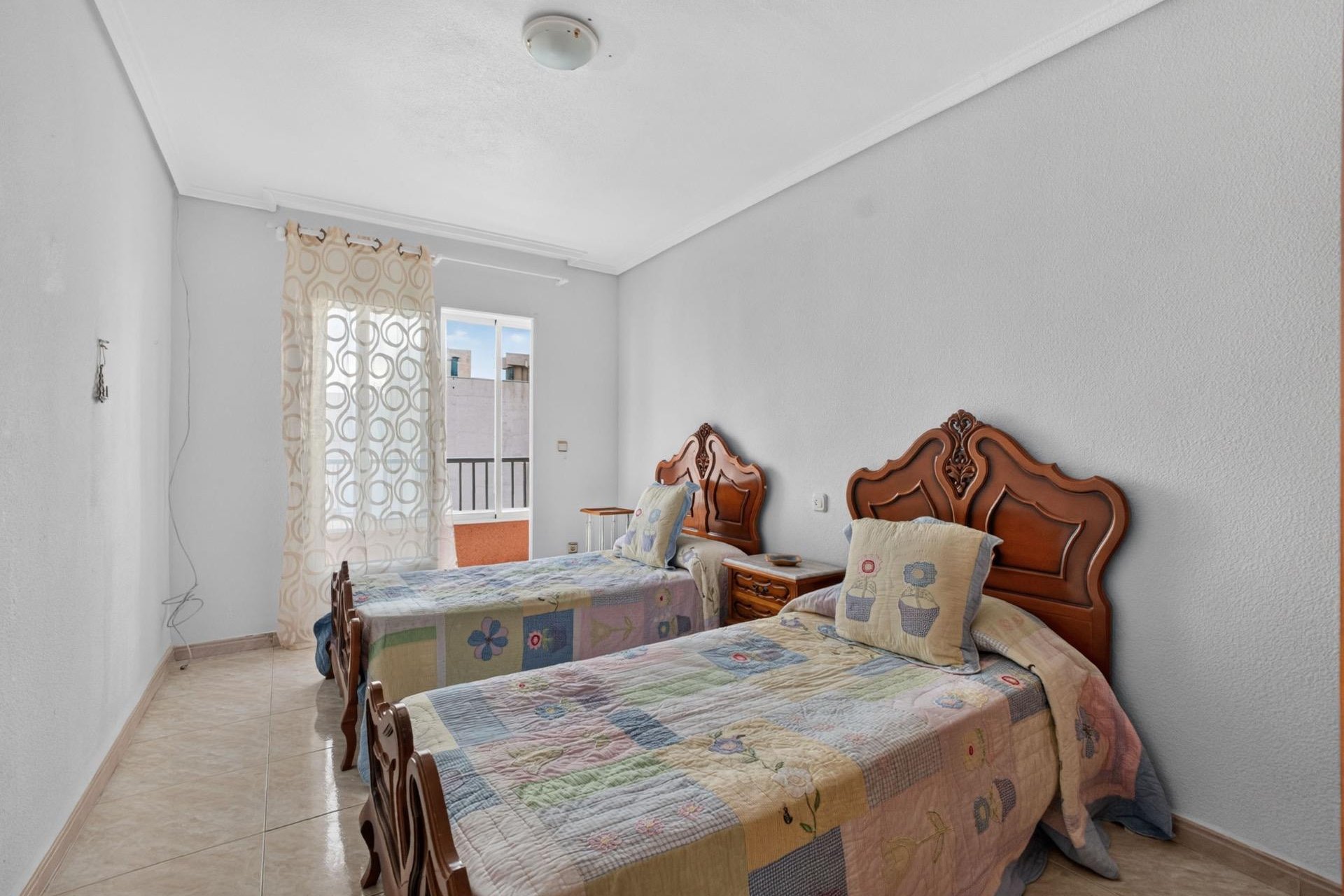 Revânzare - Apartament -
Torrevieja