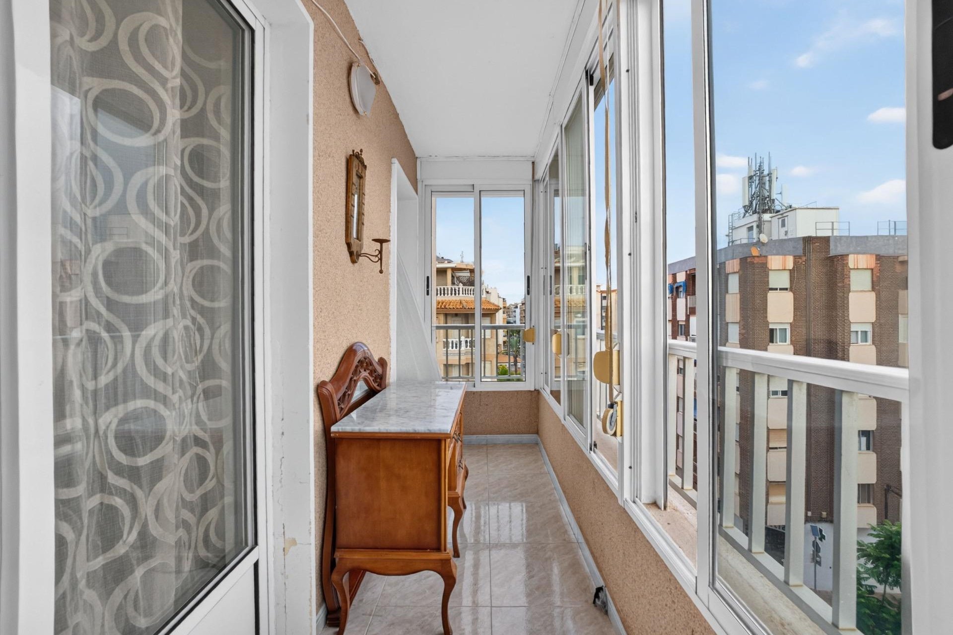 Revânzare - Apartament -
Torrevieja