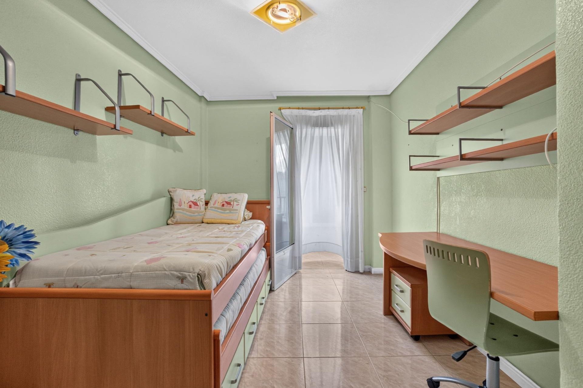 Revânzare - Apartament -
Torrevieja