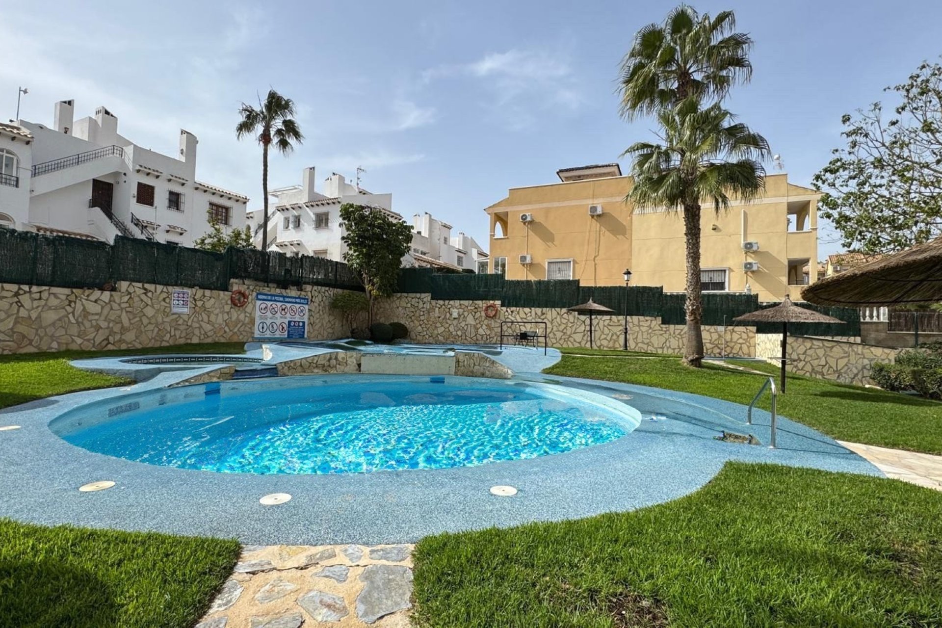 Revânzare - Apartament -
Villamartin - Costa Blanca