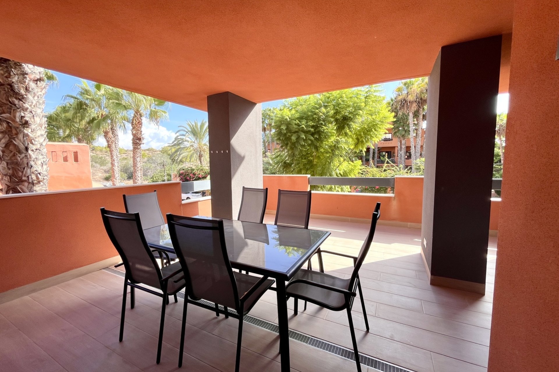 Revânzare - Apartament -
Villamartin - Costa Blanca