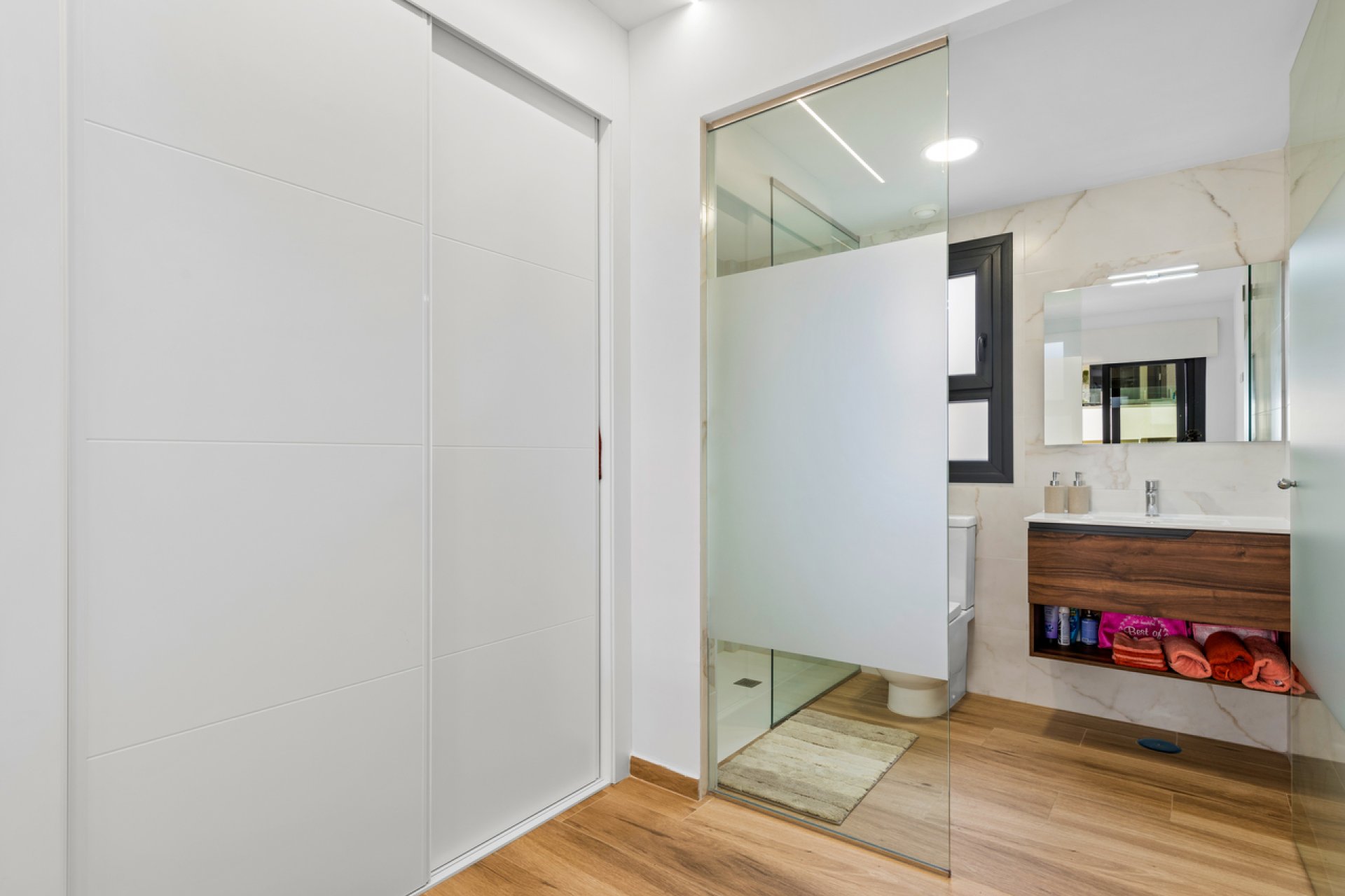 Revânzare - Apartament -
Villamartin - Costa Blanca