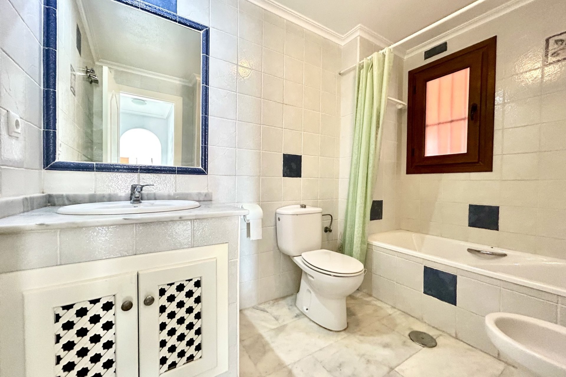 Revânzare - Apartament -
Villamartin - Costa Blanca