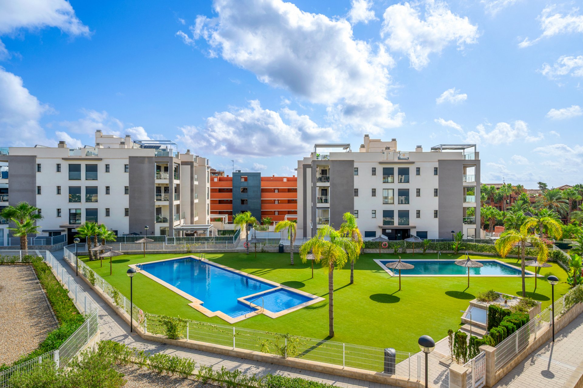 Revânzare - Apartament -
Villamartin - Costa Blanca