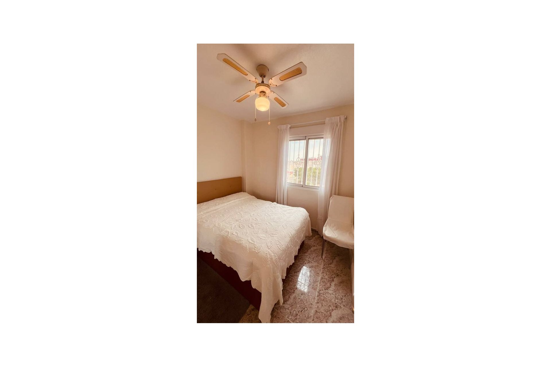 Revânzare - Apartament -
Villamartin - Costa Blanca