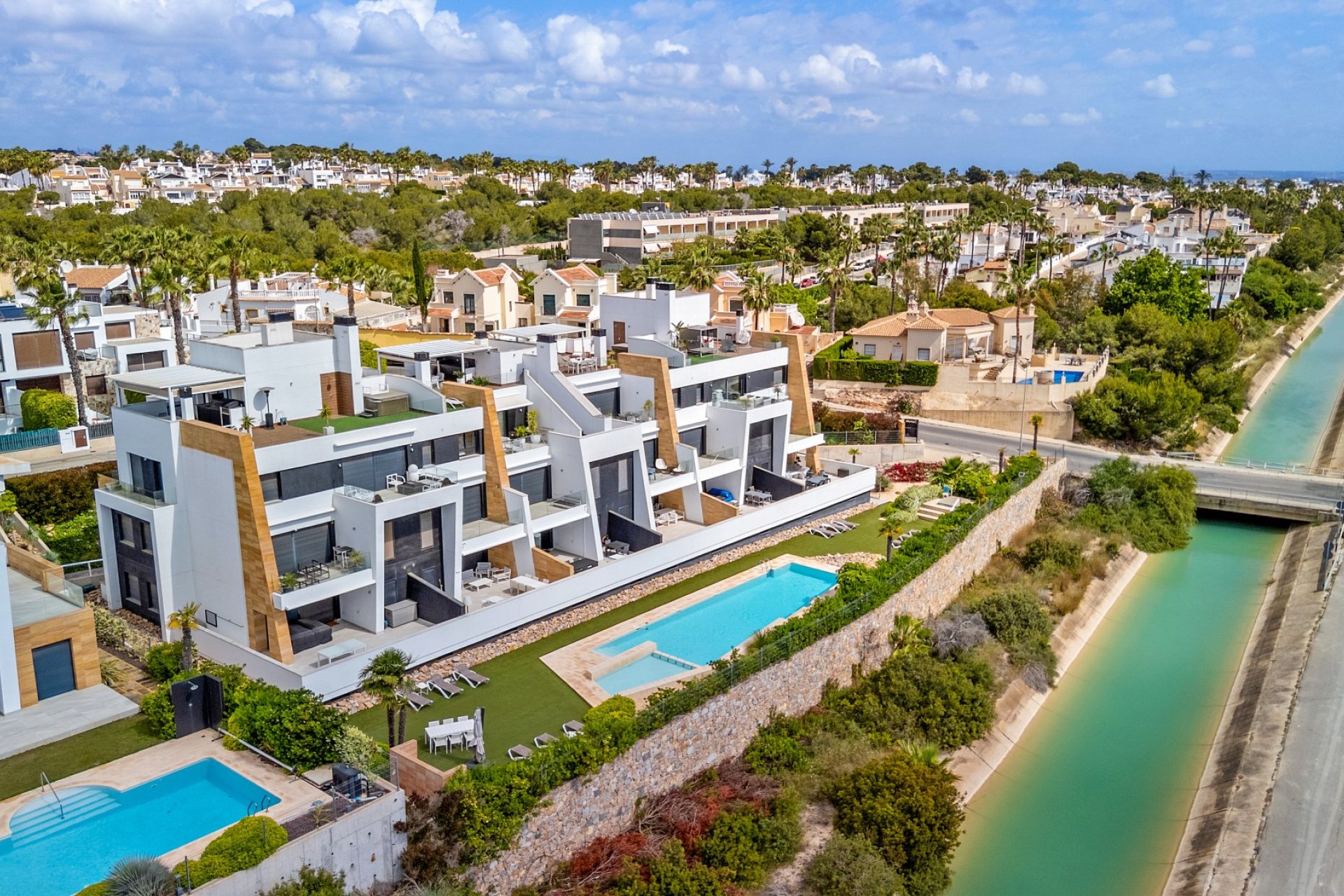 Revânzare - Apartament -
Villamartin - Costa Blanca