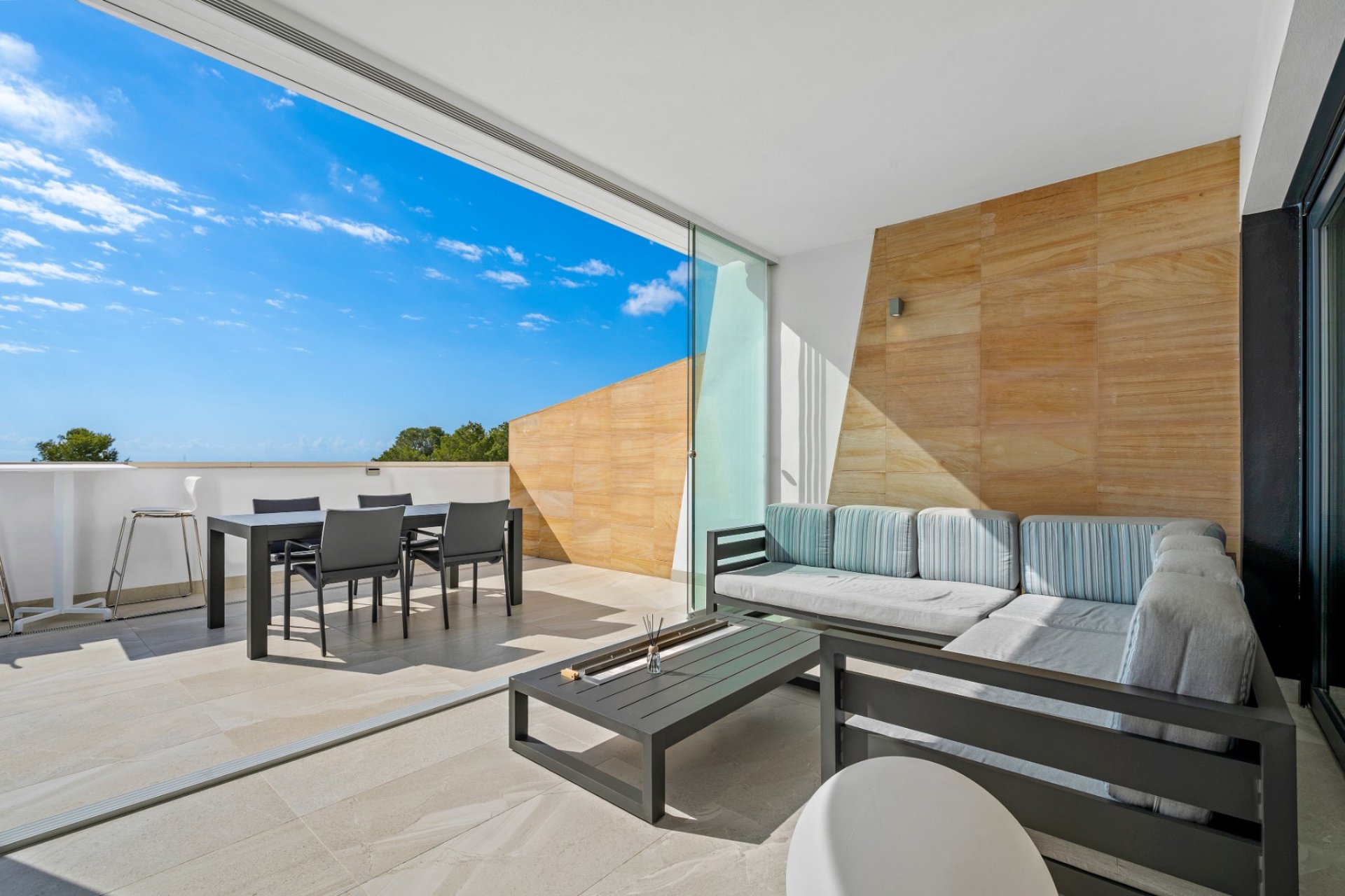 Revânzare - Apartament -
Villamartin - Costa Blanca