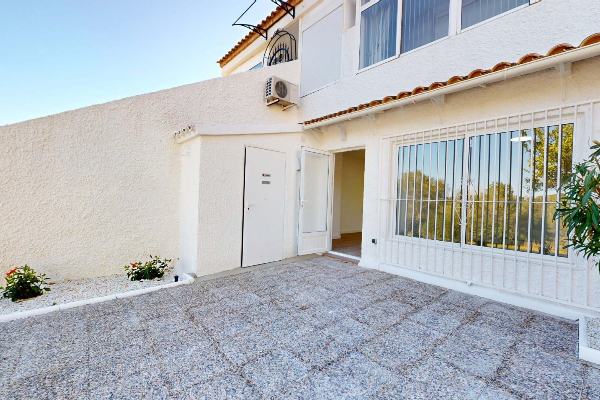 Revânzare - Apartament -
Villamartin - Costa Blanca