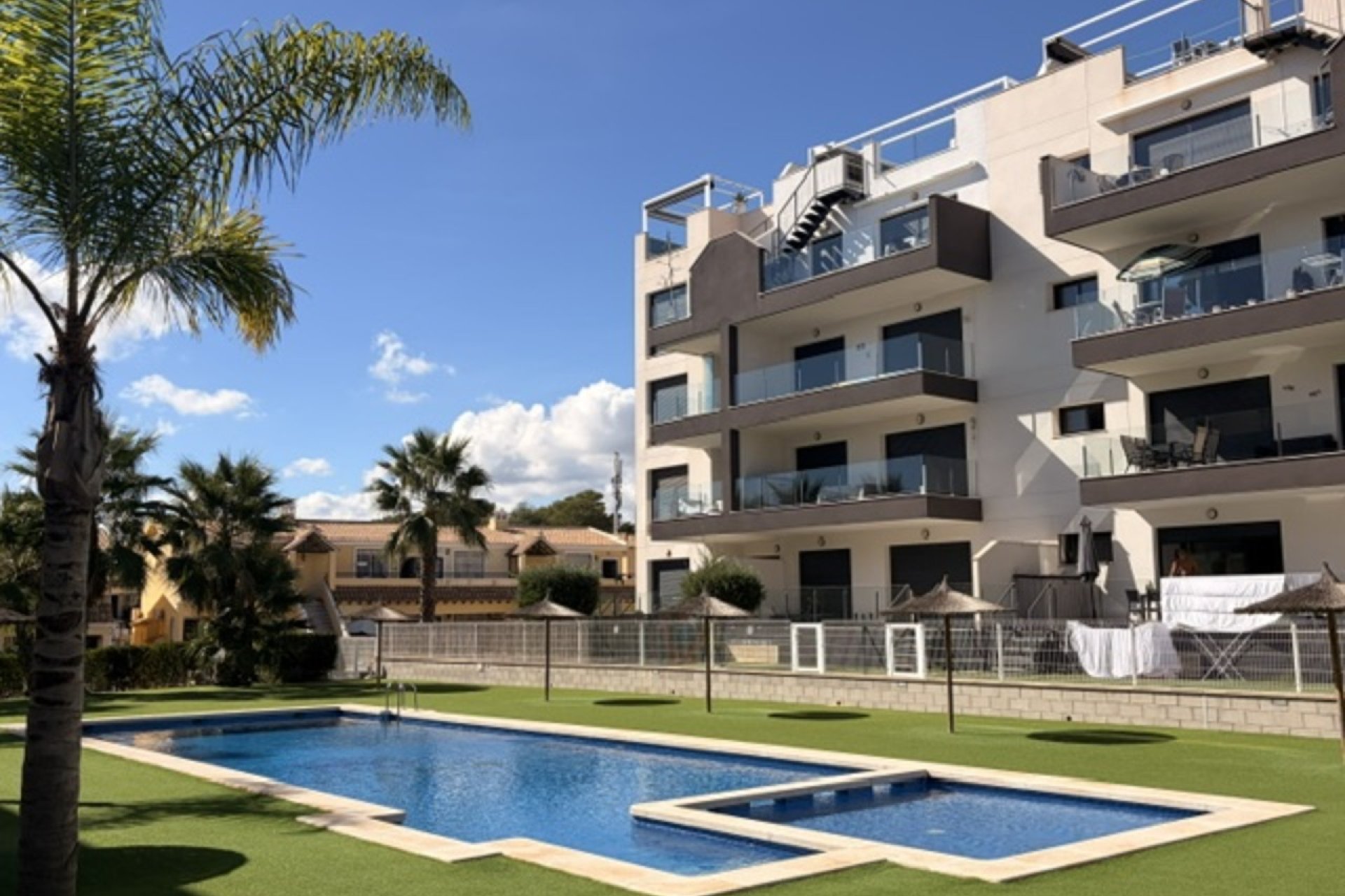 Revânzare - Apartament -
Villamartin - Costa Blanca