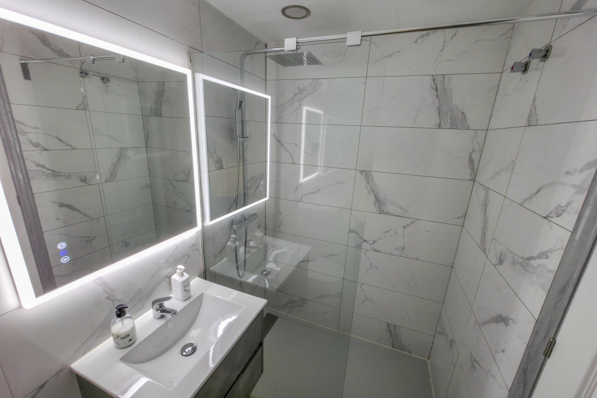 Revânzare - Apartament -
Vistabella Golf Entre Naranjos - Inland