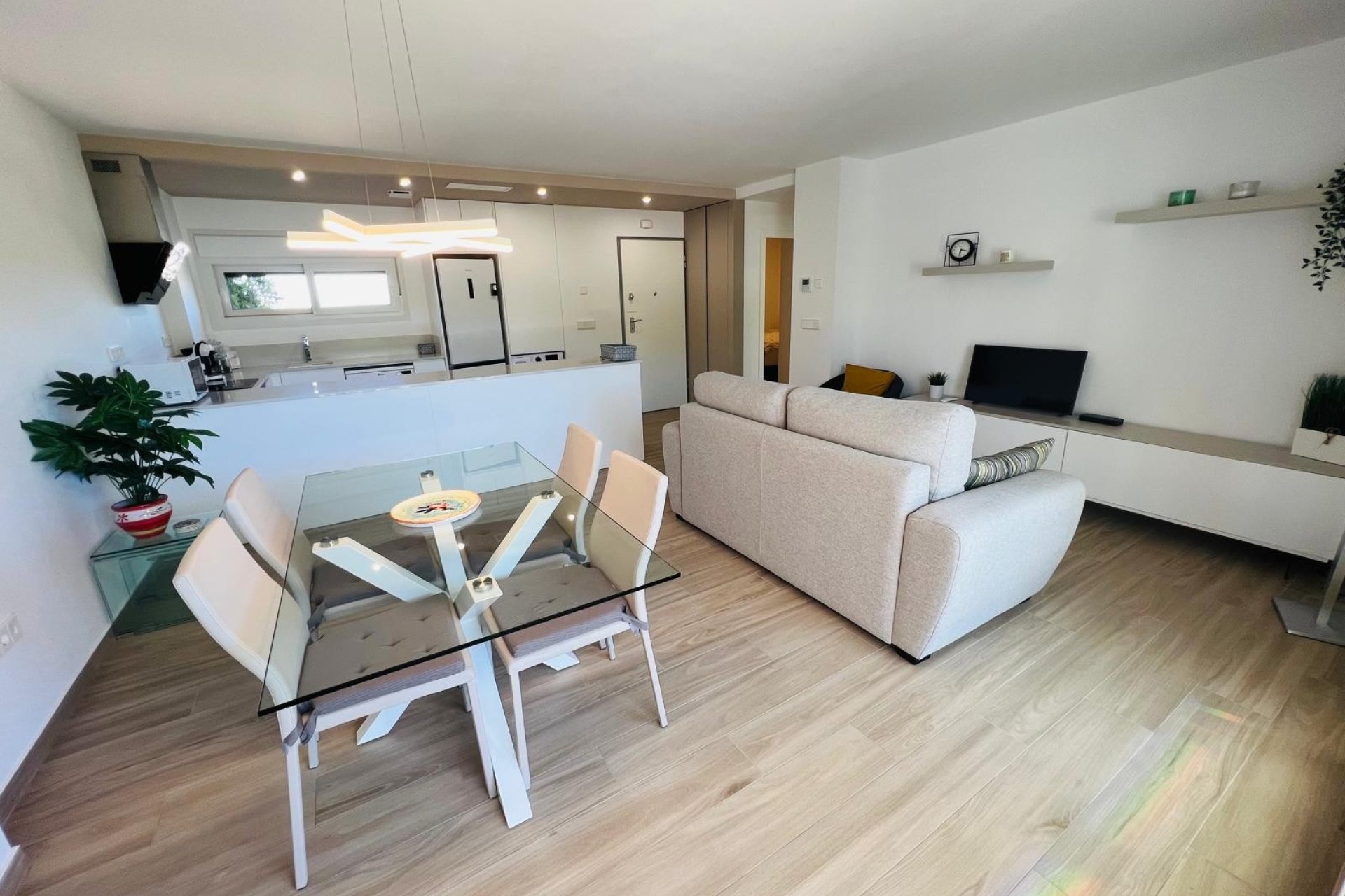 Revânzare - Apartament -
Vistabella Golf Entre Naranjos - Inland