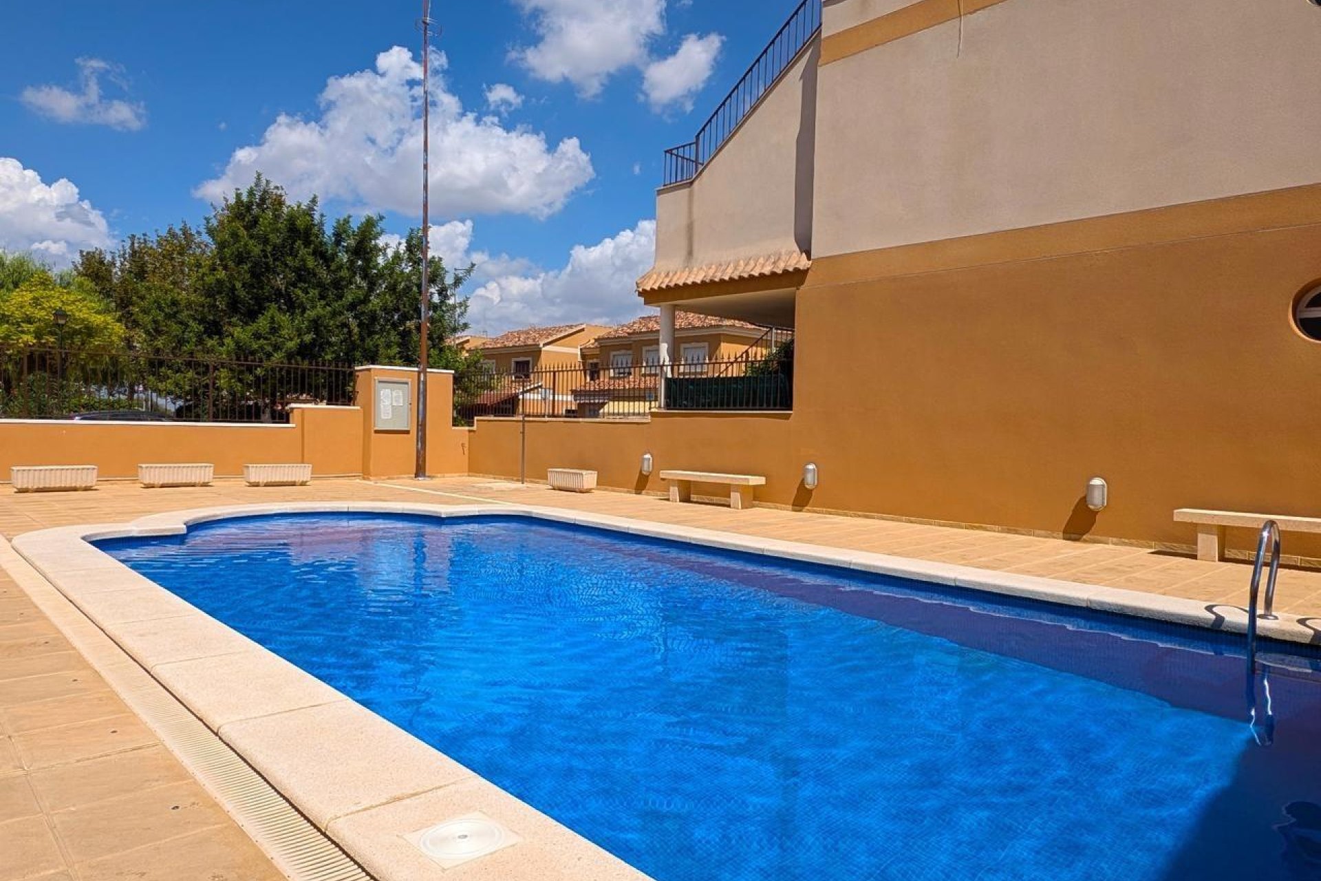 Revânzare - Bungalou -
Benejúzar