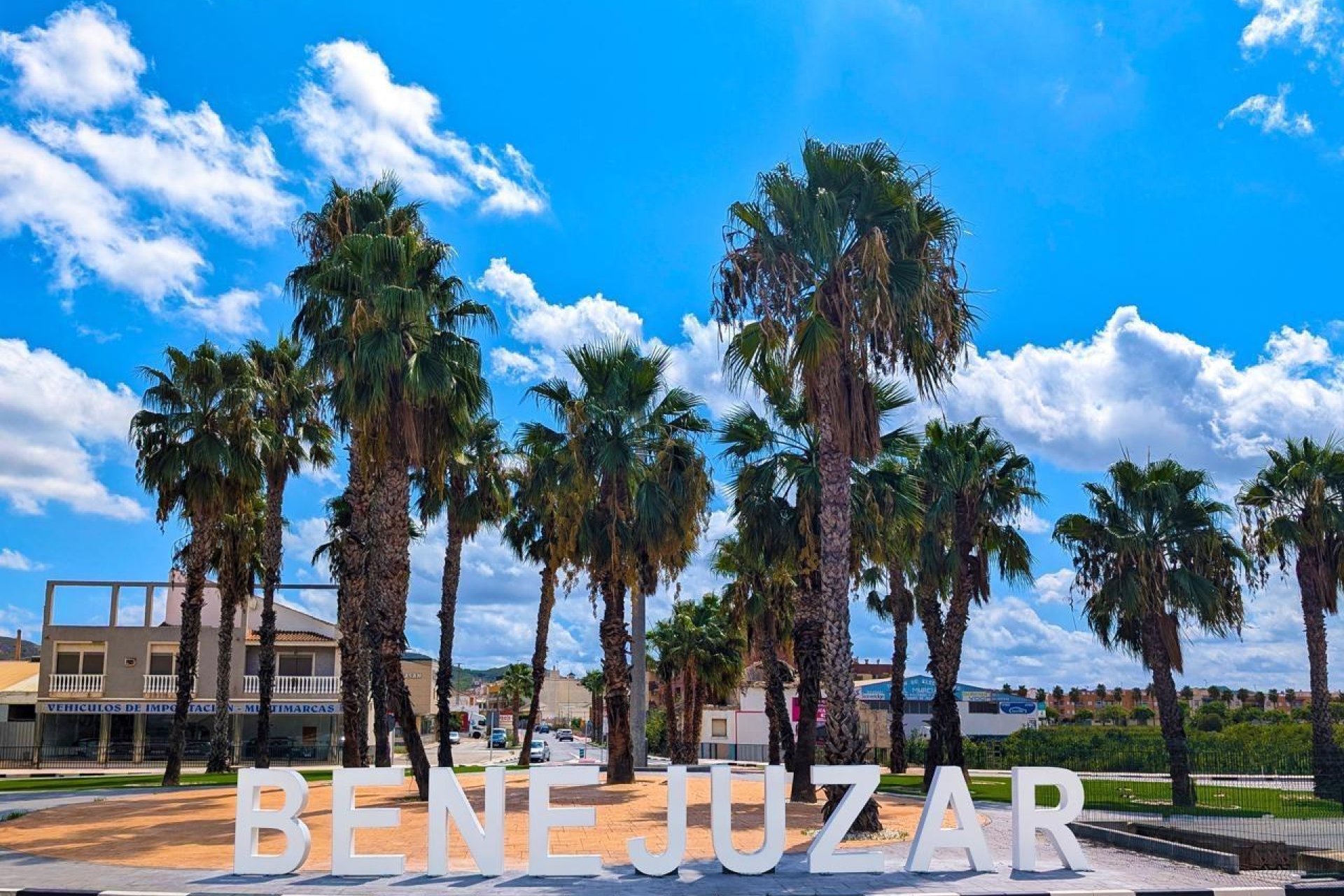 Revânzare - Bungalou -
Benejúzar