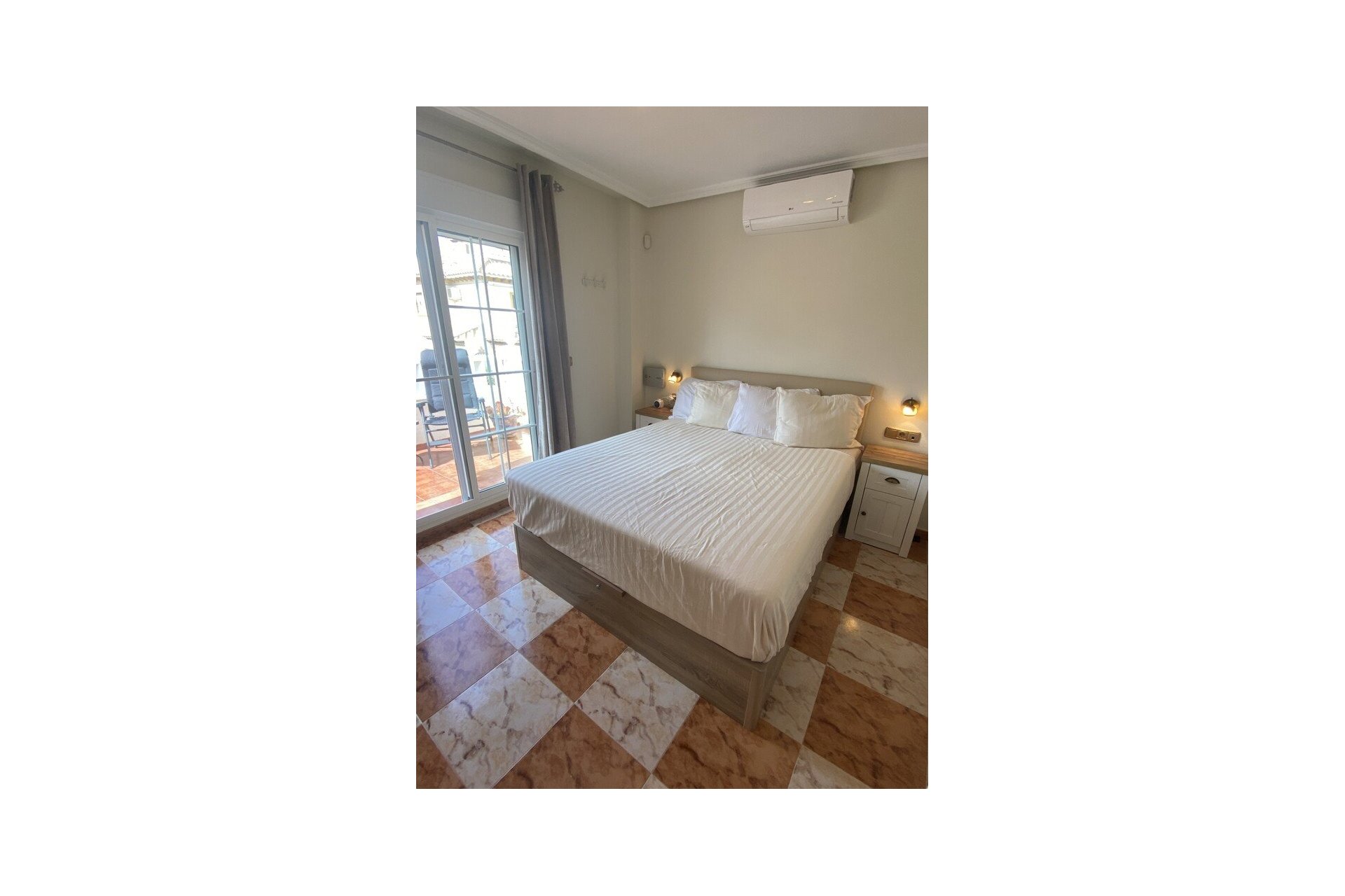 Revânzare - Bungalou -
Lomas de Caboroig - Costa Blanca