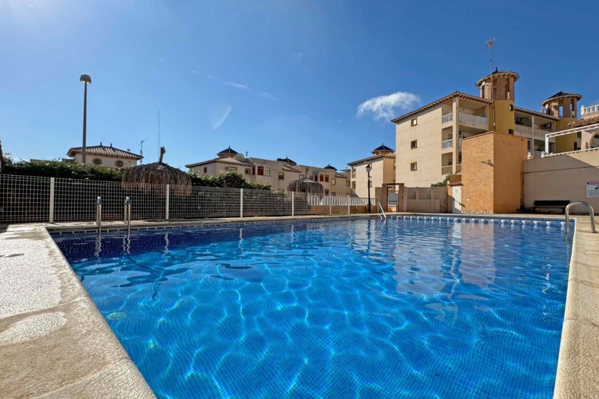Revânzare - Bungalou -
Lomas de Caboroig - Costa Blanca