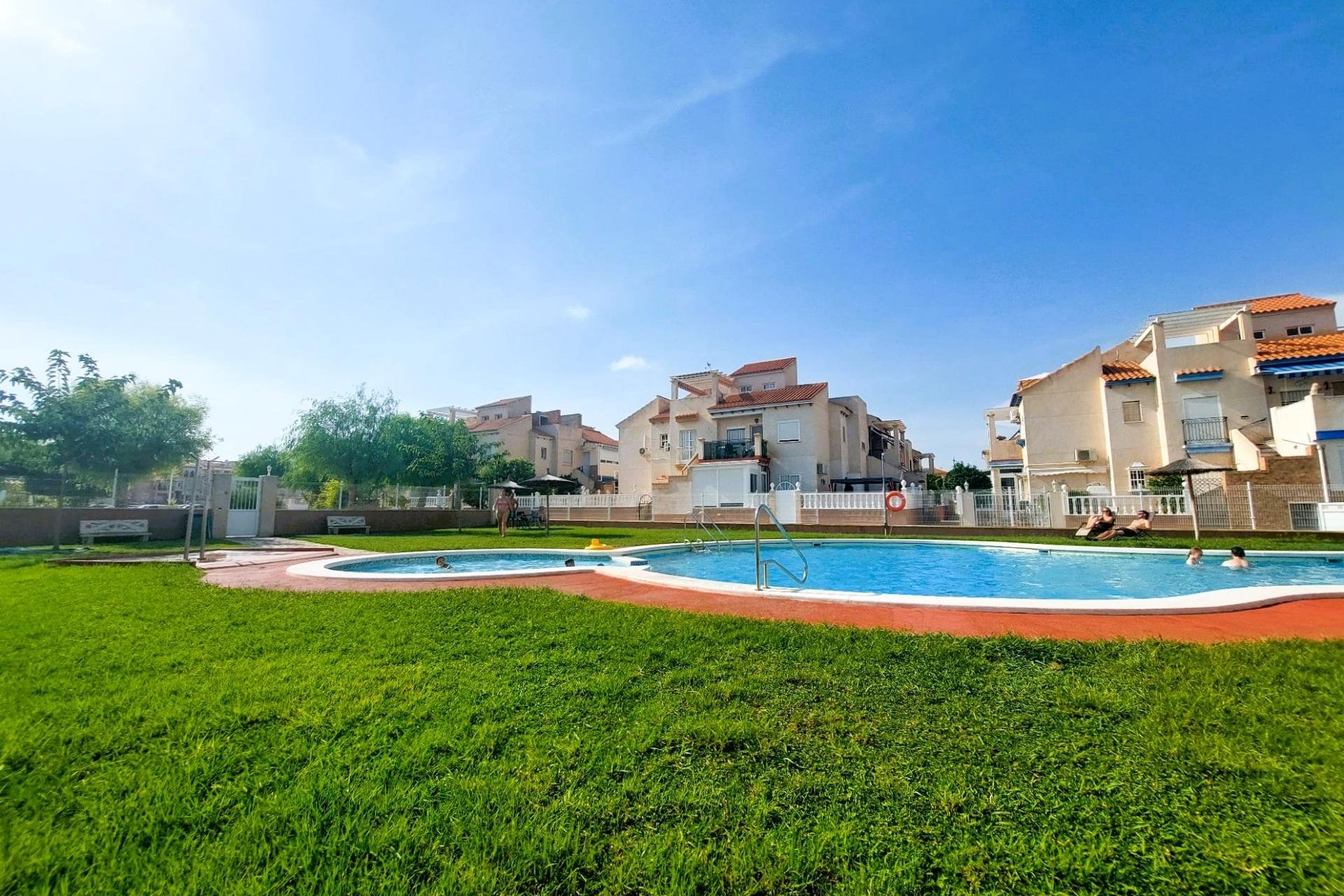 Revânzare - Bungalou -
Orihuela Costa - Costa Blanca