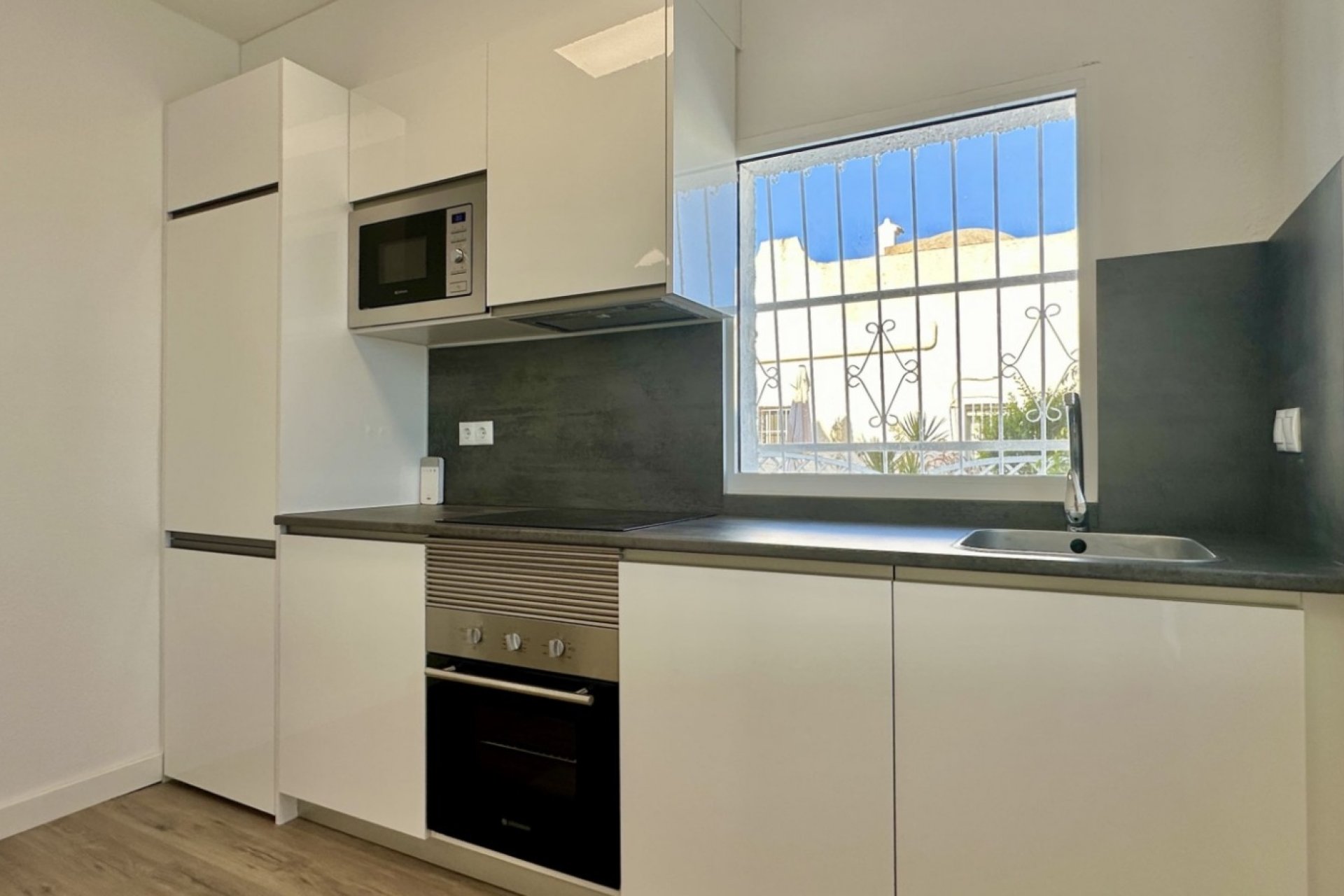 Revânzare - Bungalou -
Orihuela Costa - Costa Blanca