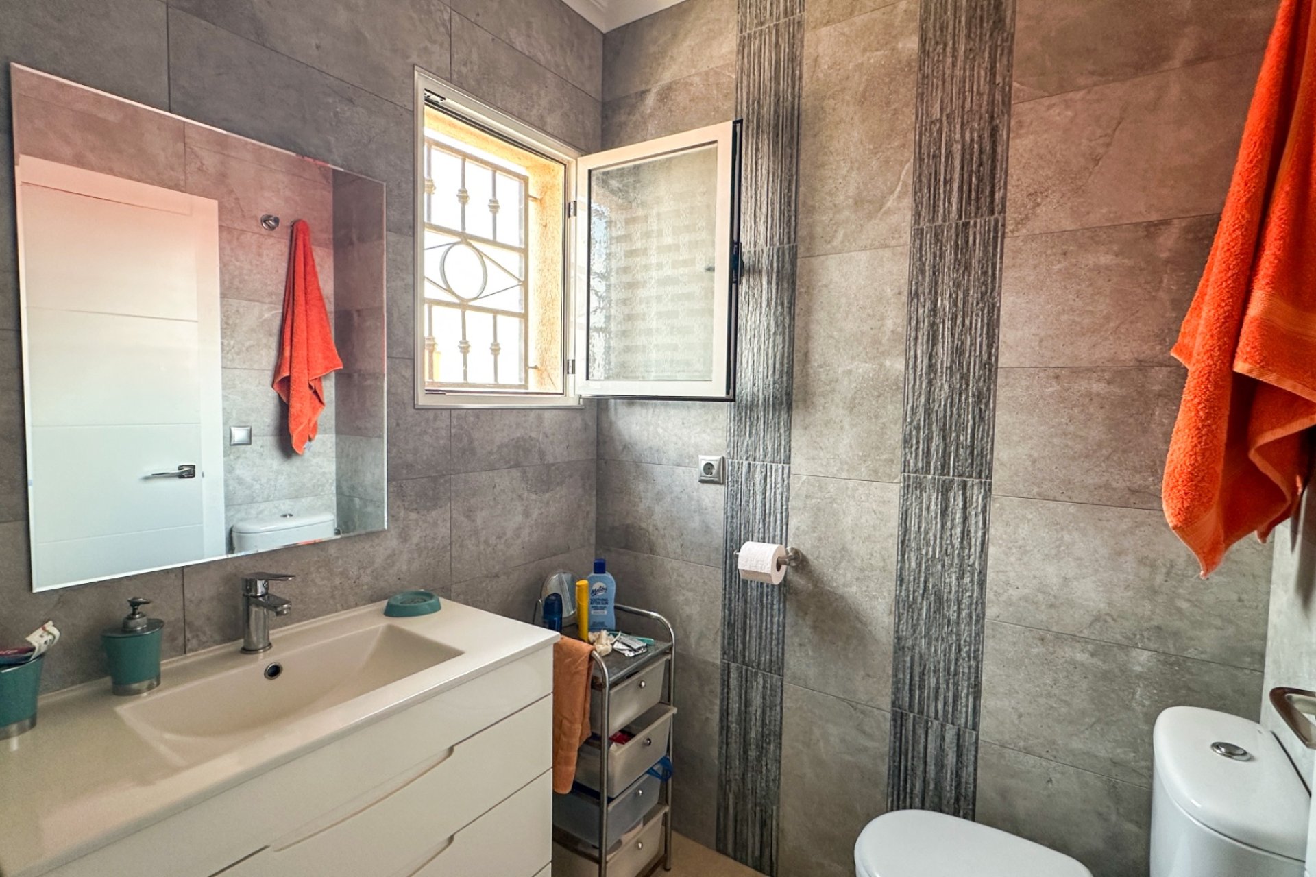 Revânzare - Bungalou -
Orihuela Costa - Costa Blanca