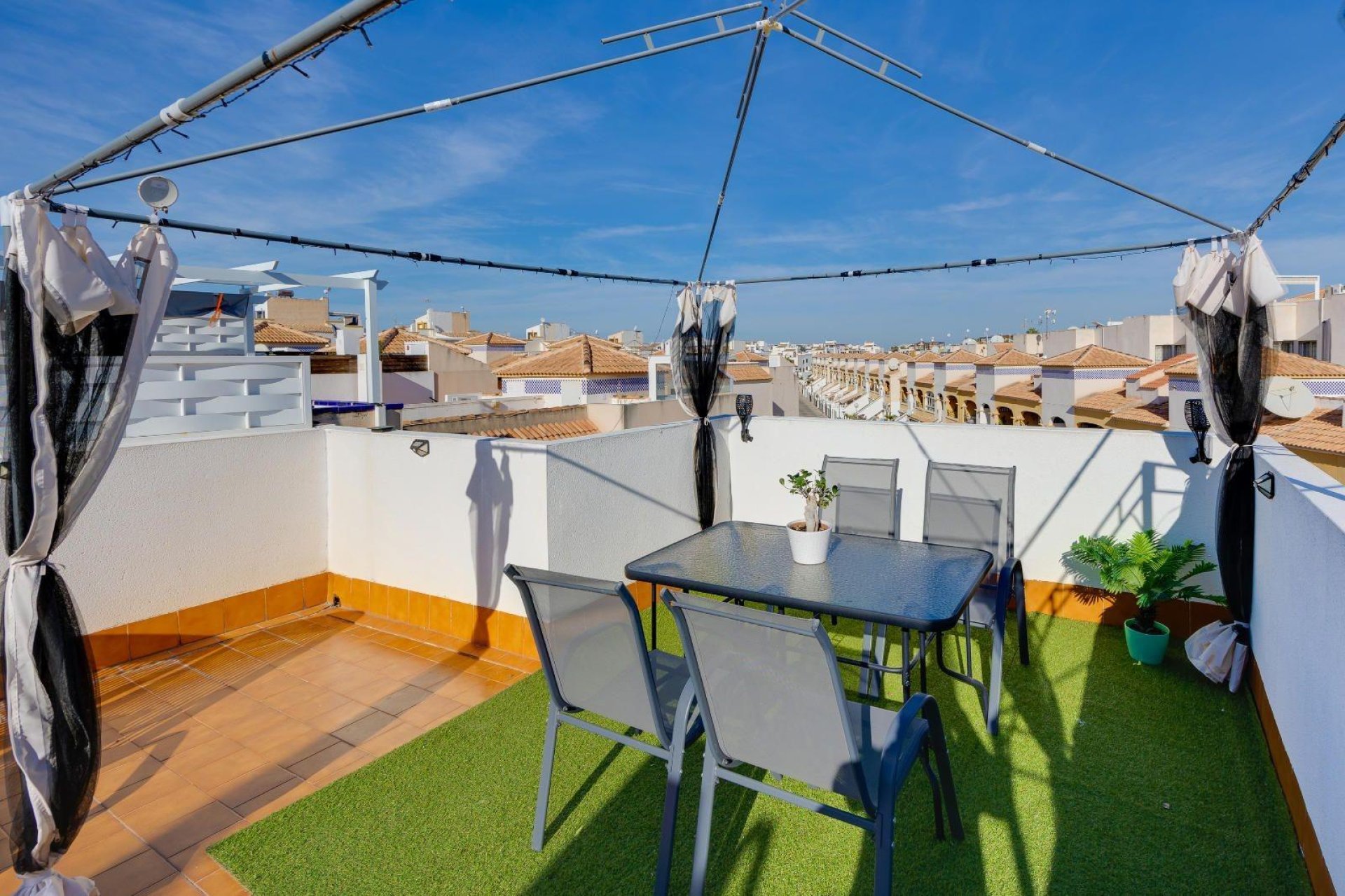 Revânzare - Bungalou -
Orihuela Costa - Los Altos