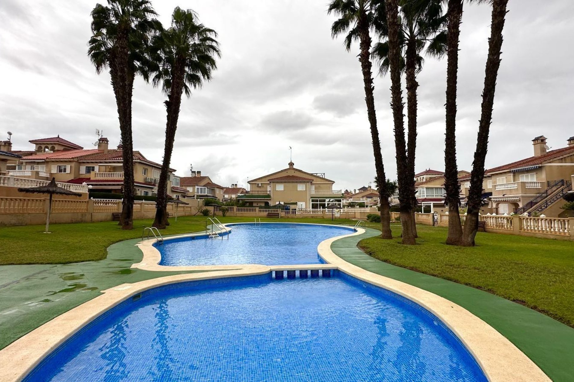 Revânzare - Bungalou -
Orihuela Costa - Playa Flamenca Norte