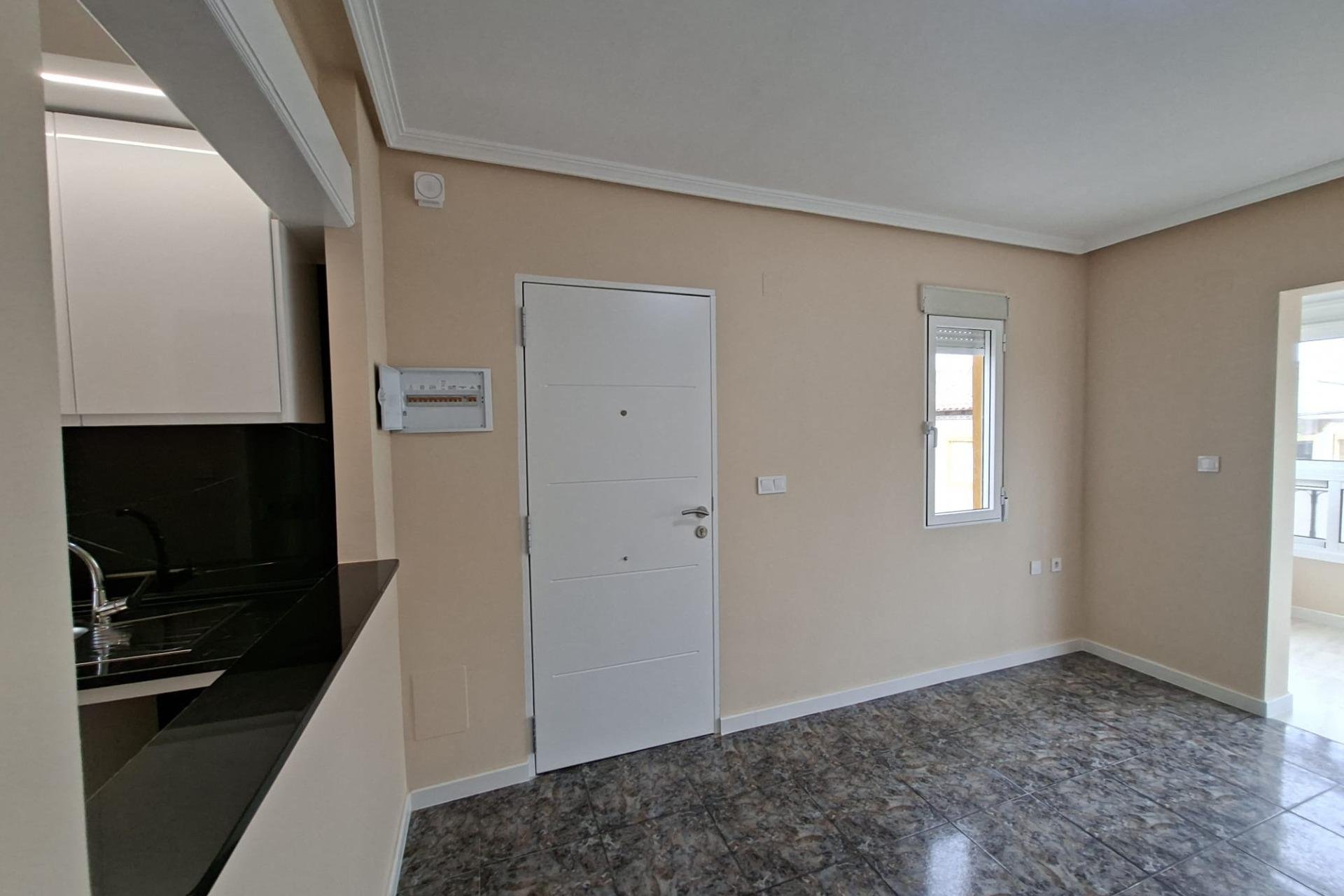 Revânzare - Bungalou -
Orihuela Costa - Punta Prima