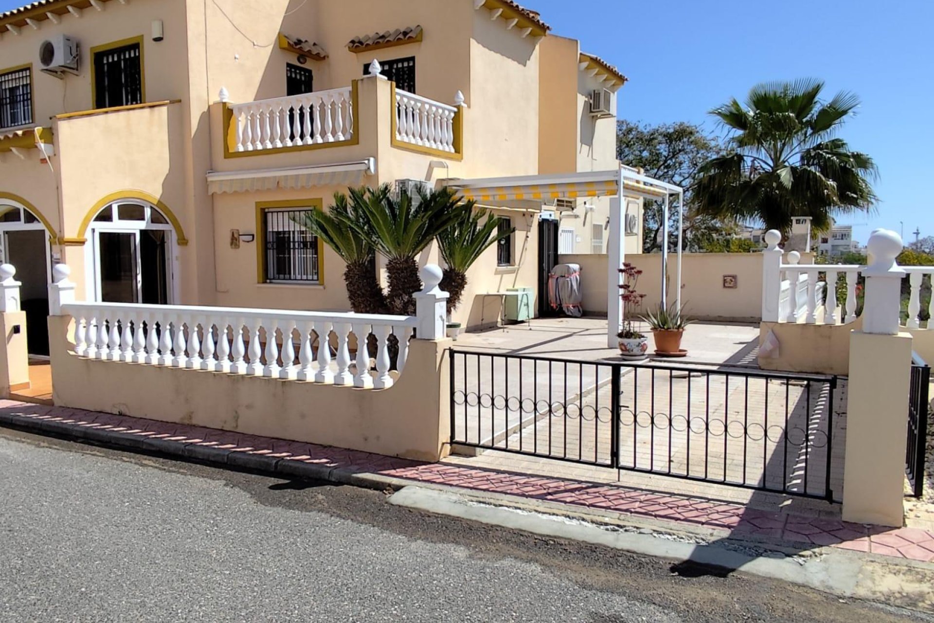 Revânzare - Bungalou -
Orihuela - Urbanización Perla Del Mar