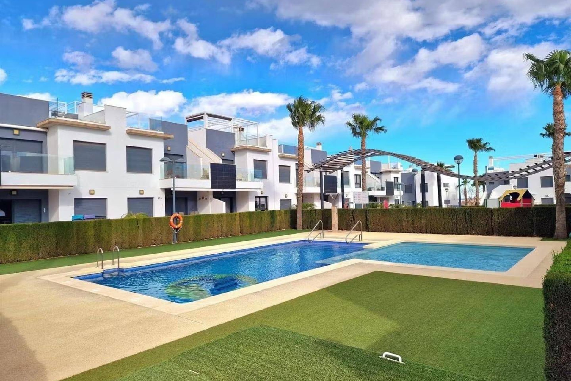 Revânzare - Bungalou -
Pilar de la Horadada - Zona Pueblo