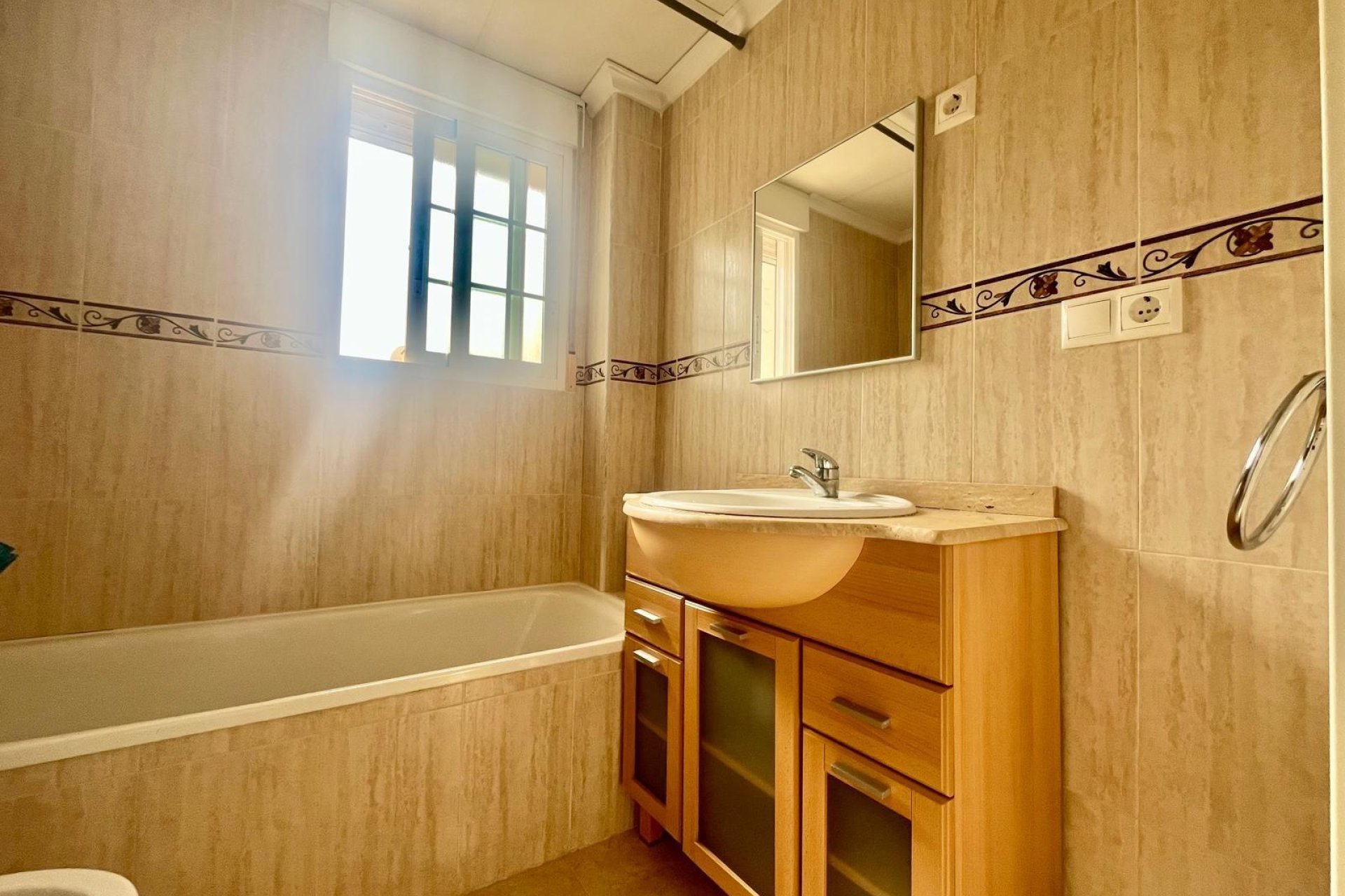 Revânzare - Bungalou -
San Fulgencio - La Marina