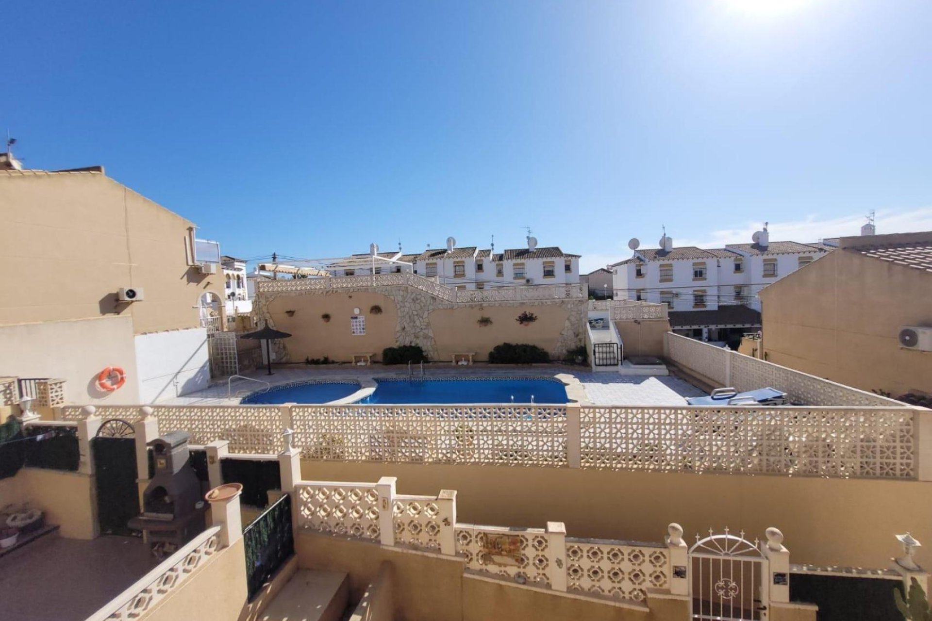 Revânzare - Bungalou -
San Miguel de Salinas - Inland