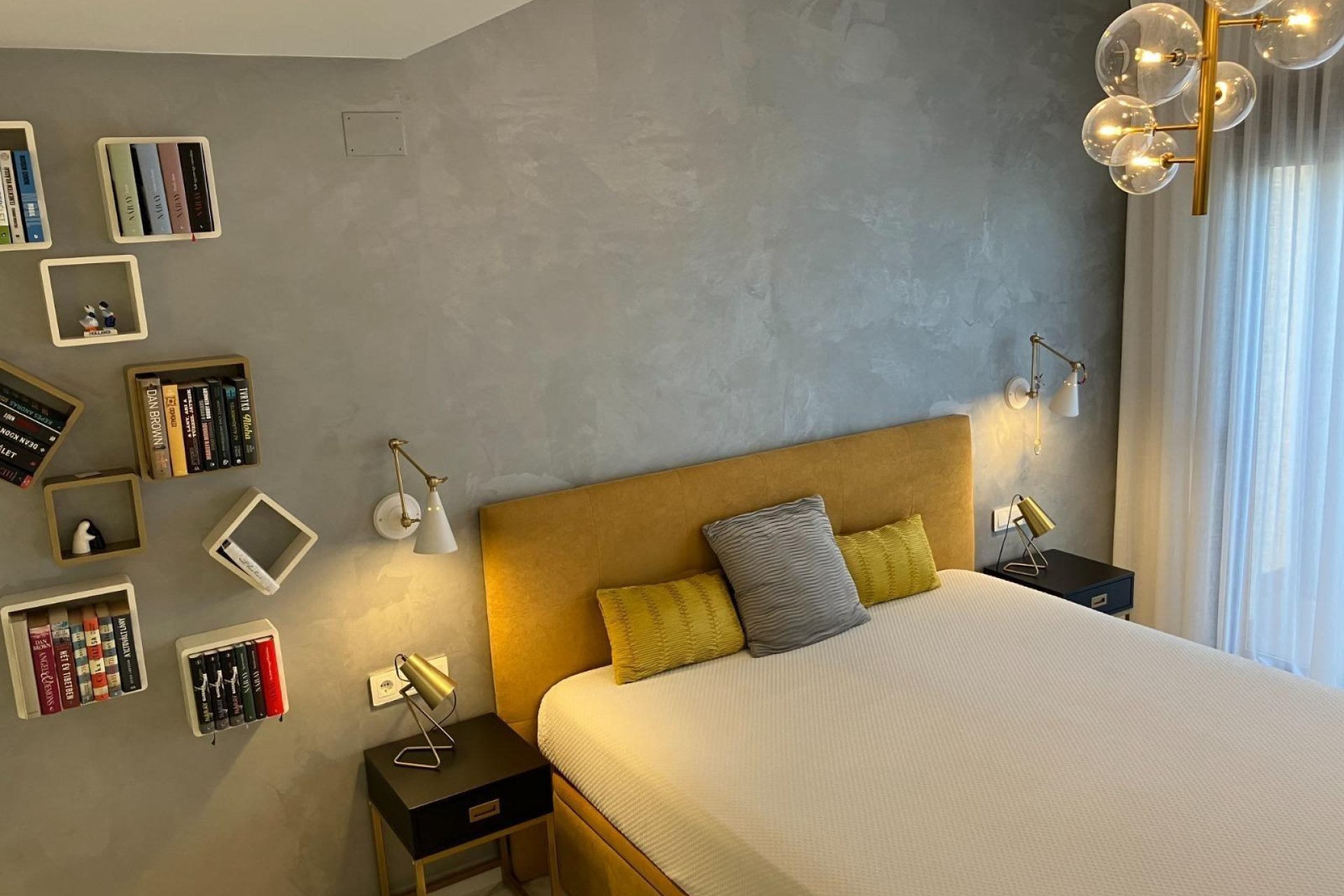 Revânzare - Bungalou -
San Miguel de Salinas - Las Colinas