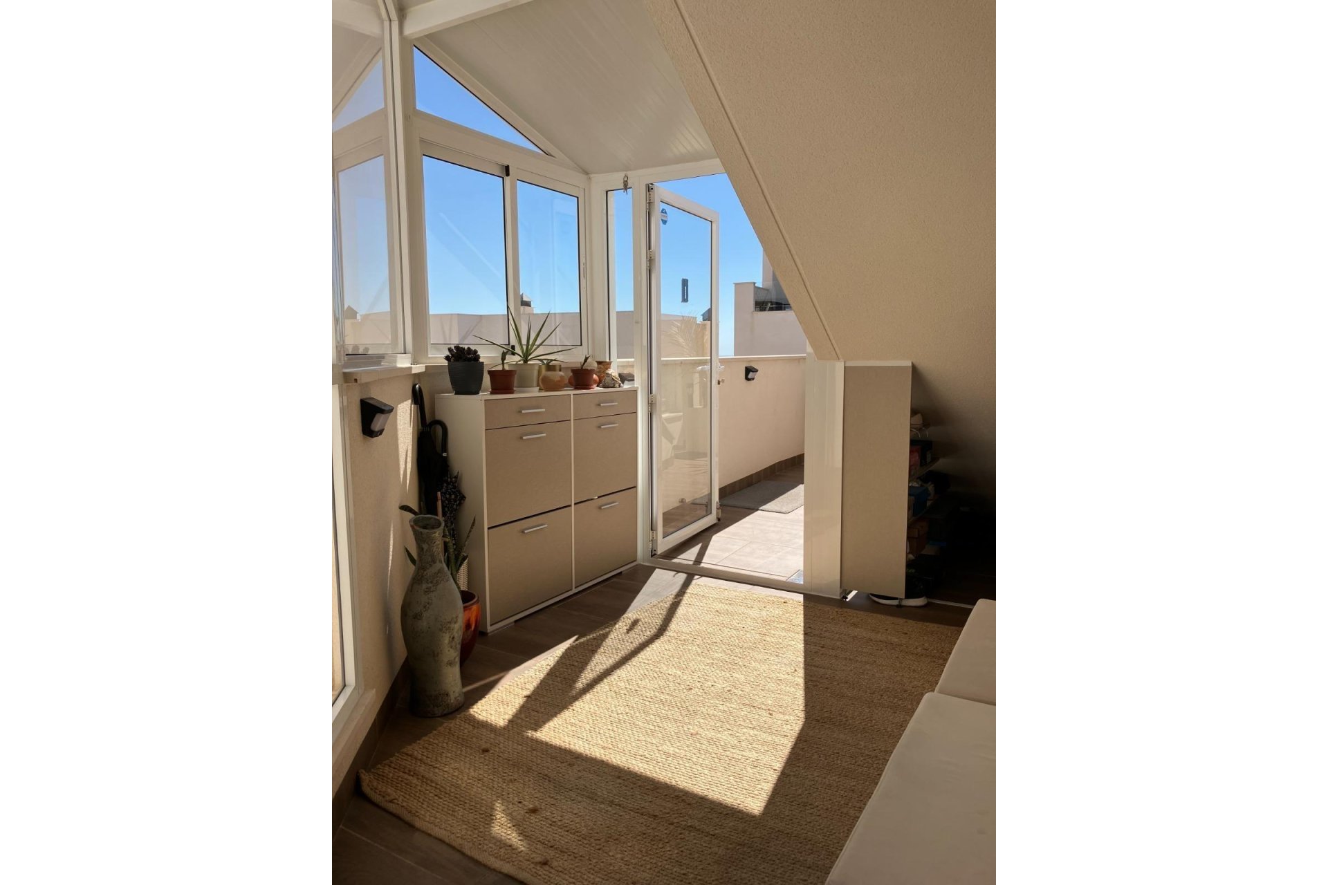 Revânzare - Bungalou -
San Miguel de Salinas - Las Colinas