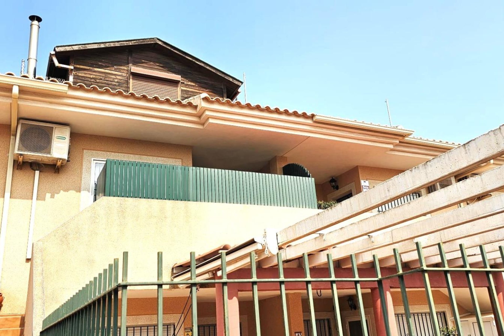 Revânzare - Bungalou -
Santiago de la Ribera - San Blas