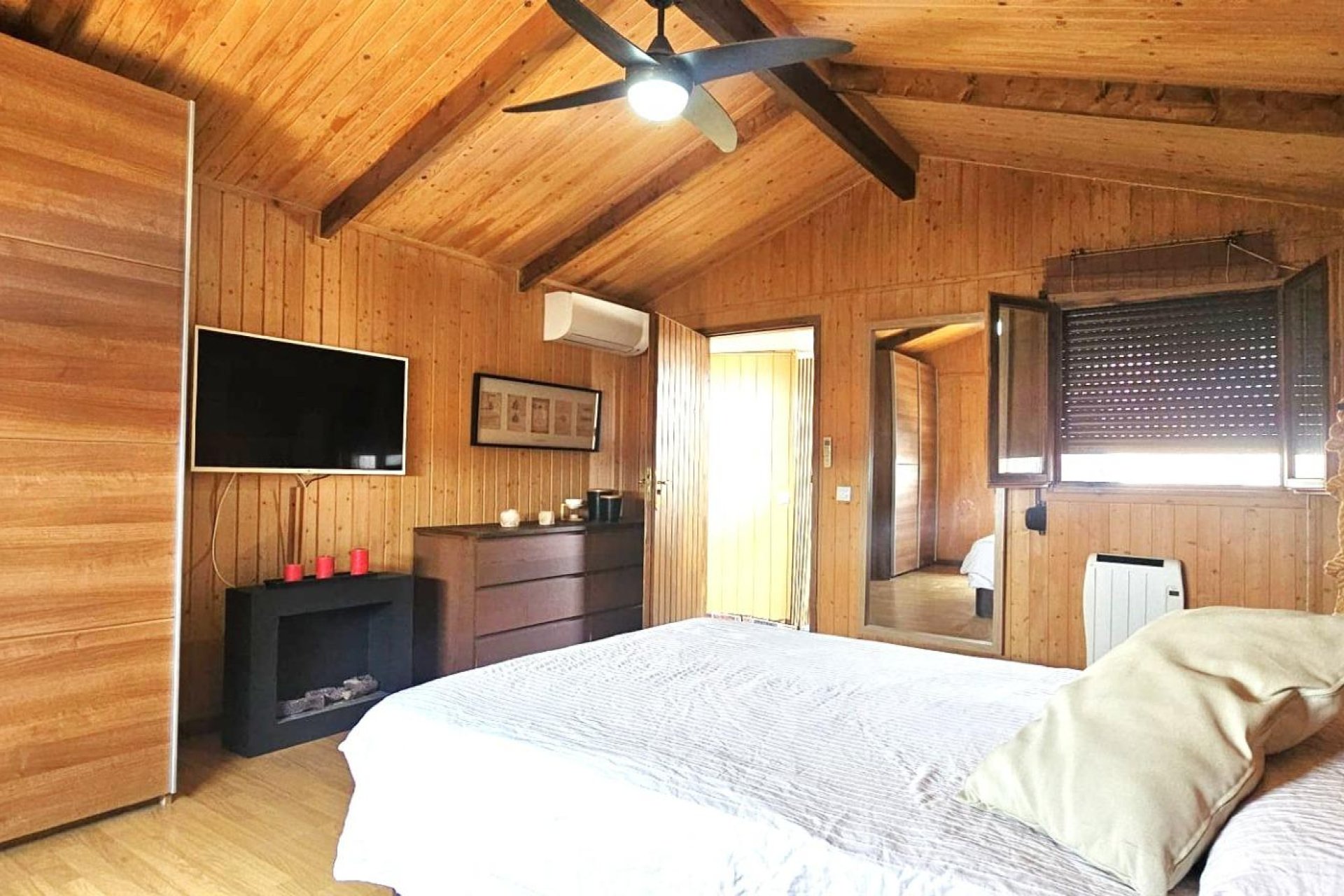 Revânzare - Bungalou -
Santiago de la Ribera - San Blas