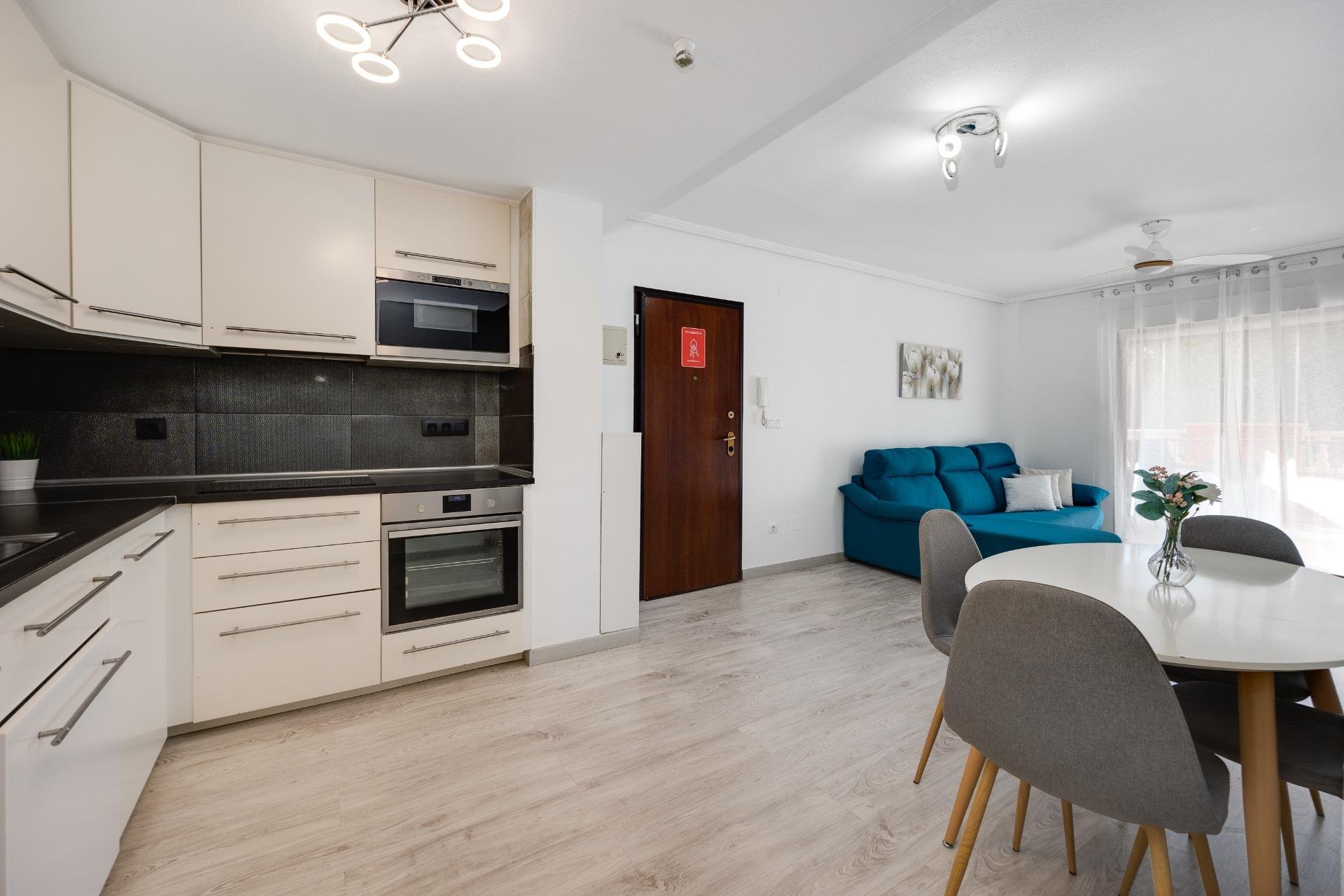 Revânzare - Bungalou -
Torrevieja - Aguas Nuevas