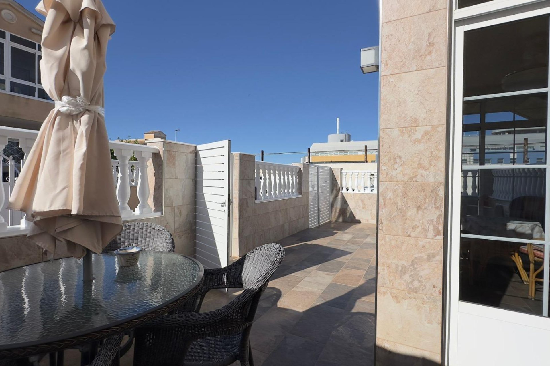 Revânzare - Bungalou -
Torrevieja - Centro
