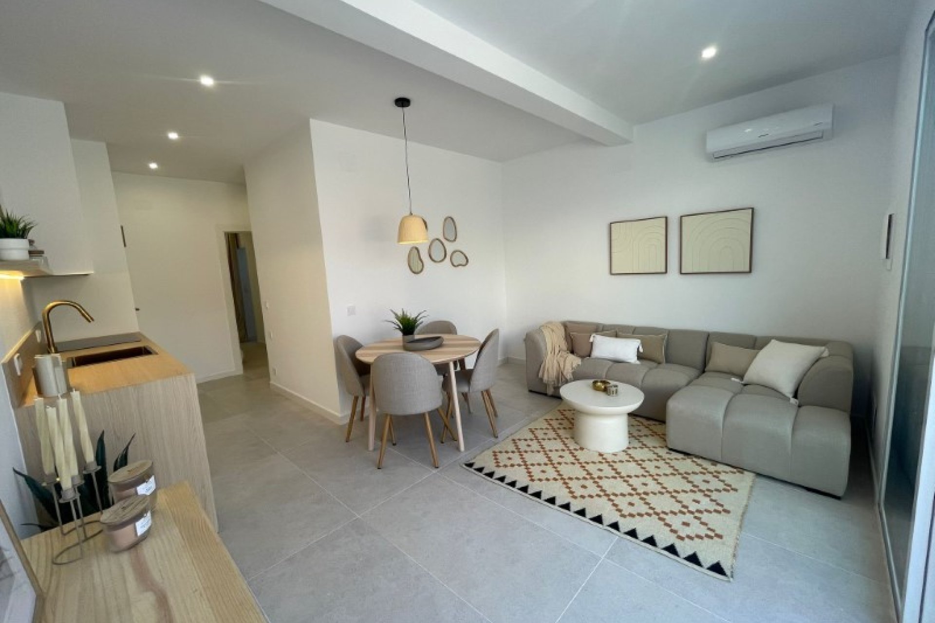 Revânzare - Bungalou -
Torrevieja - Costa Blanca