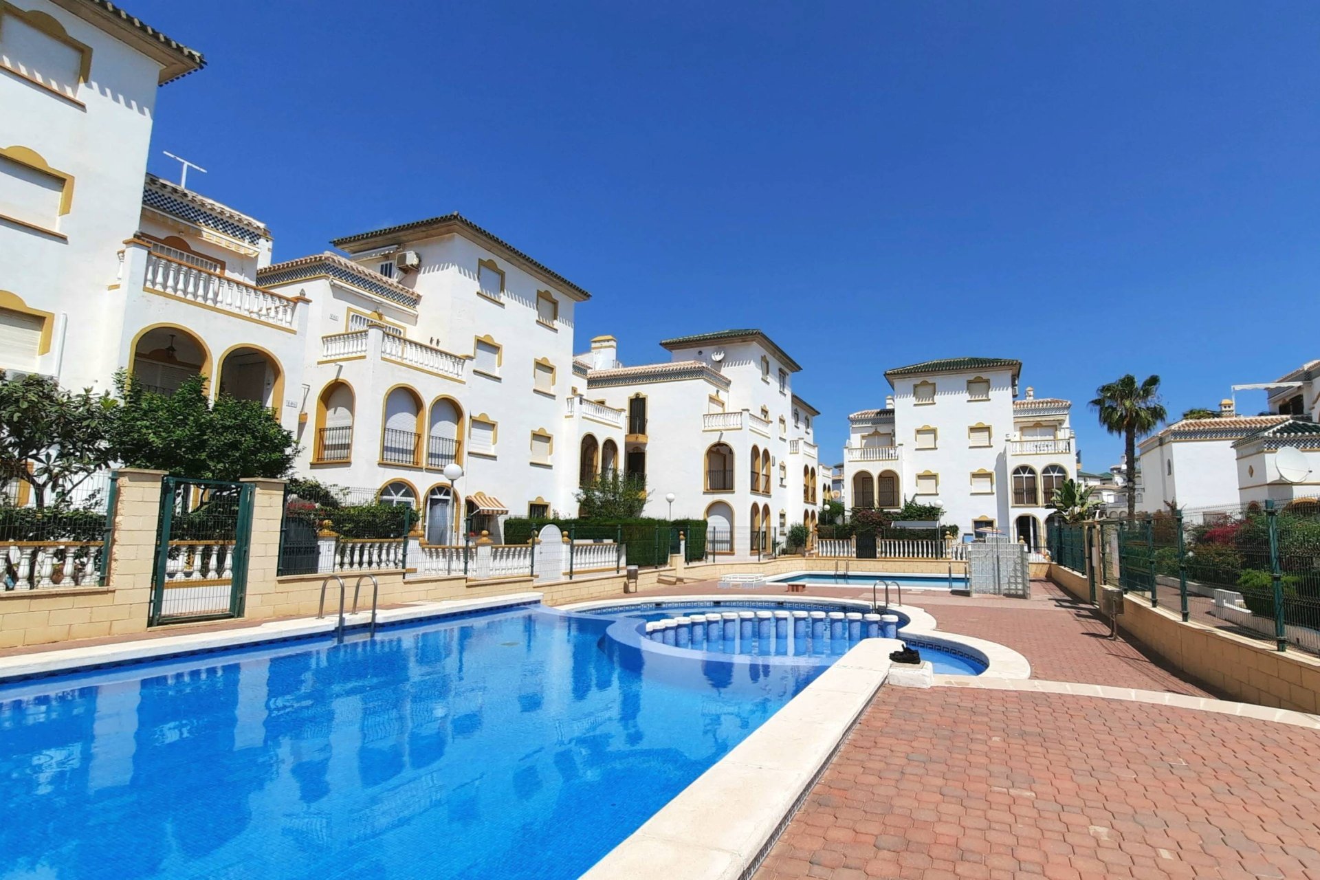 Revânzare - Bungalou -
Torrevieja - La Mata