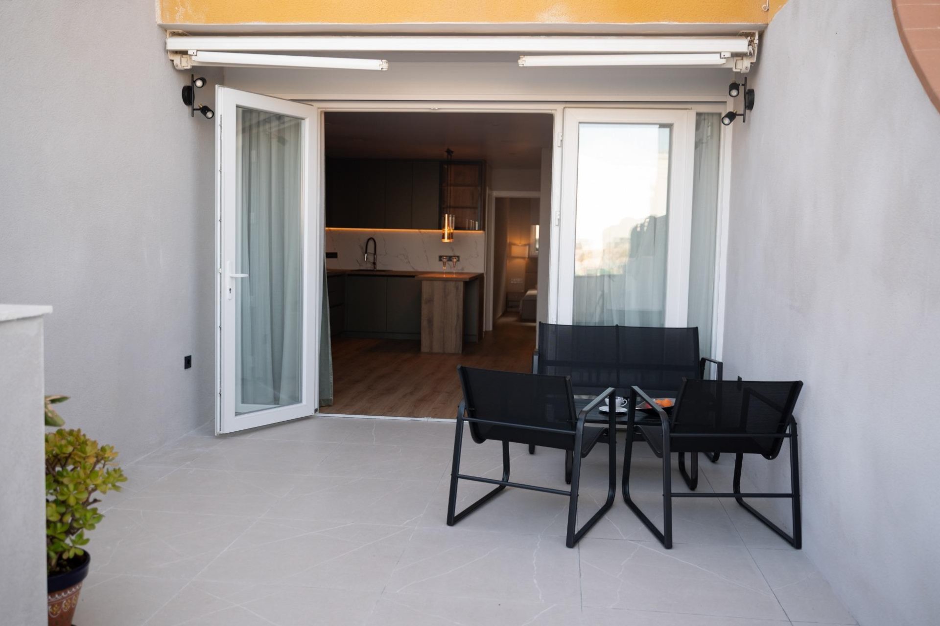 Revânzare - Bungalou -
Torrevieja - La Veleta
