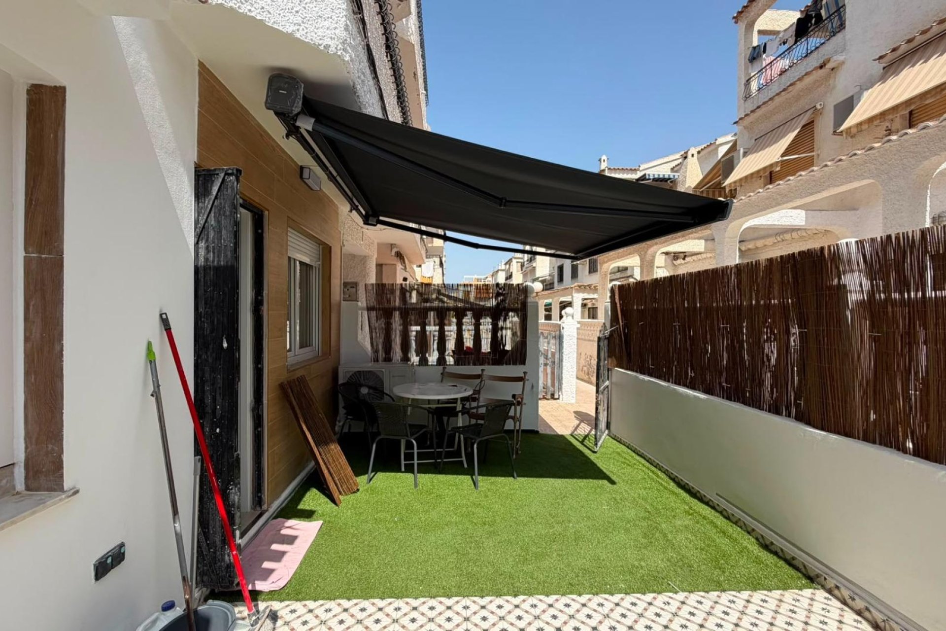 Revânzare - Bungalou -
Torrevieja - La Veleta