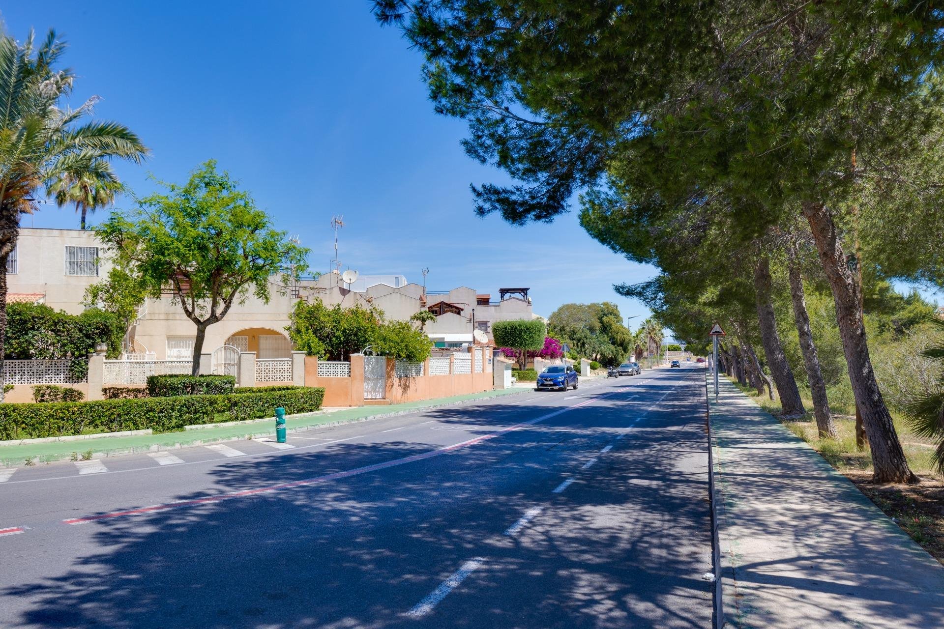 Revânzare - Bungalou -
Torrevieja - Los Balcones